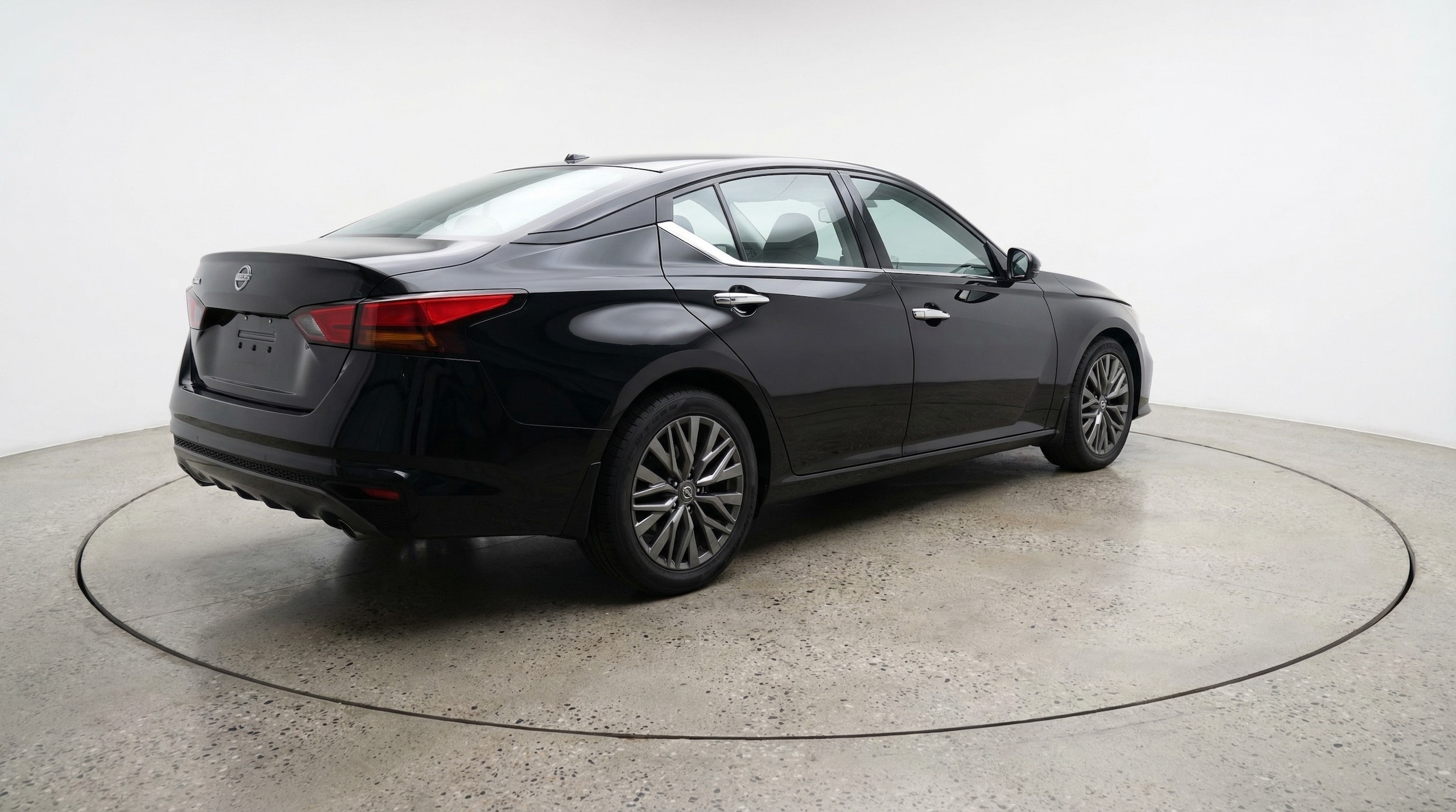 Thumbnail: 2025 Nissan Altima - 7