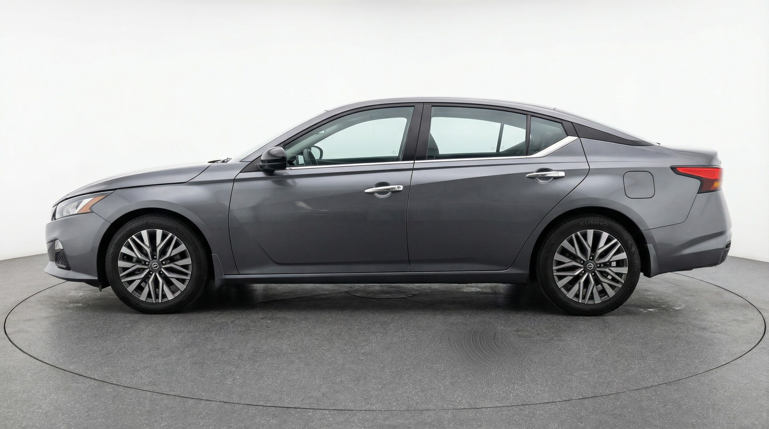 Thumbnail: 2025 Nissan Altima - 4