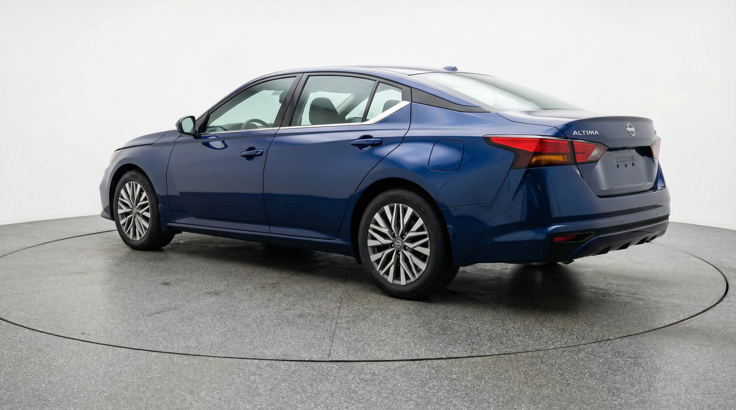 Thumbnail: 2025 Nissan Altima - 5