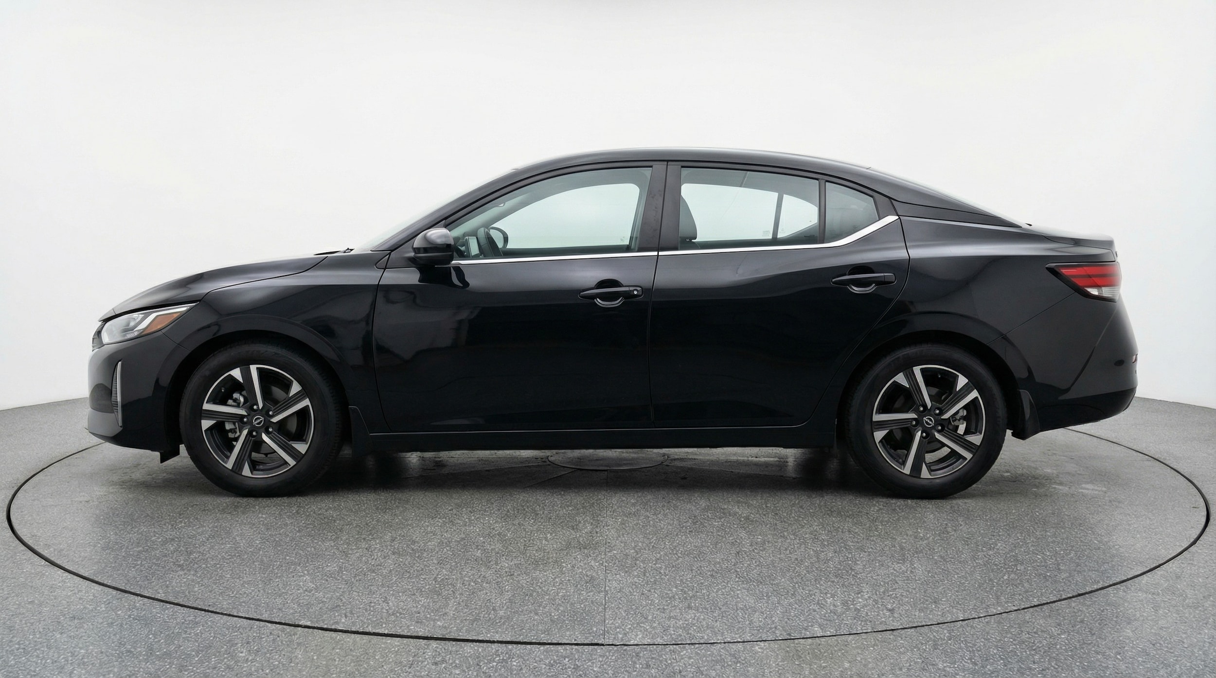 Thumbnail: 2025 Nissan Sentra - 4