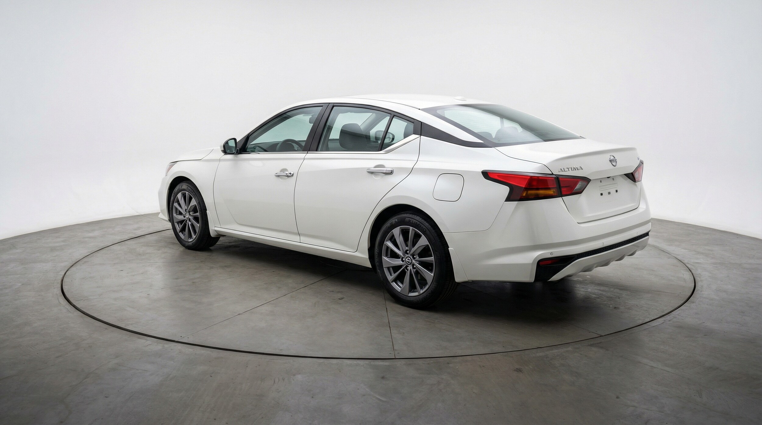 Thumbnail: 2025 Nissan Altima - 5