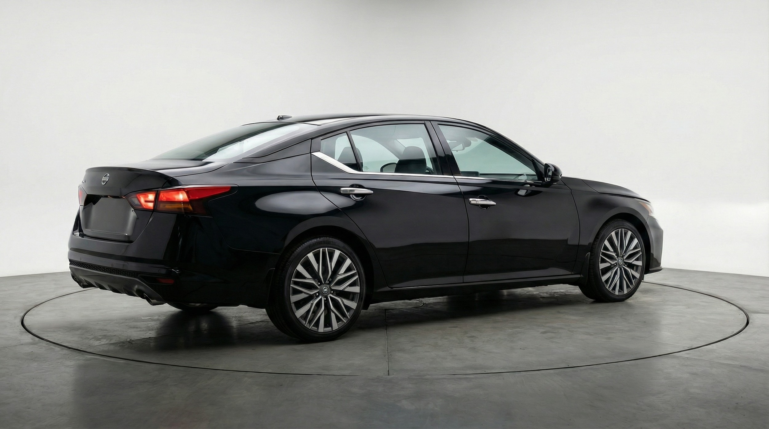 Thumbnail: 2025 Nissan Altima - 7