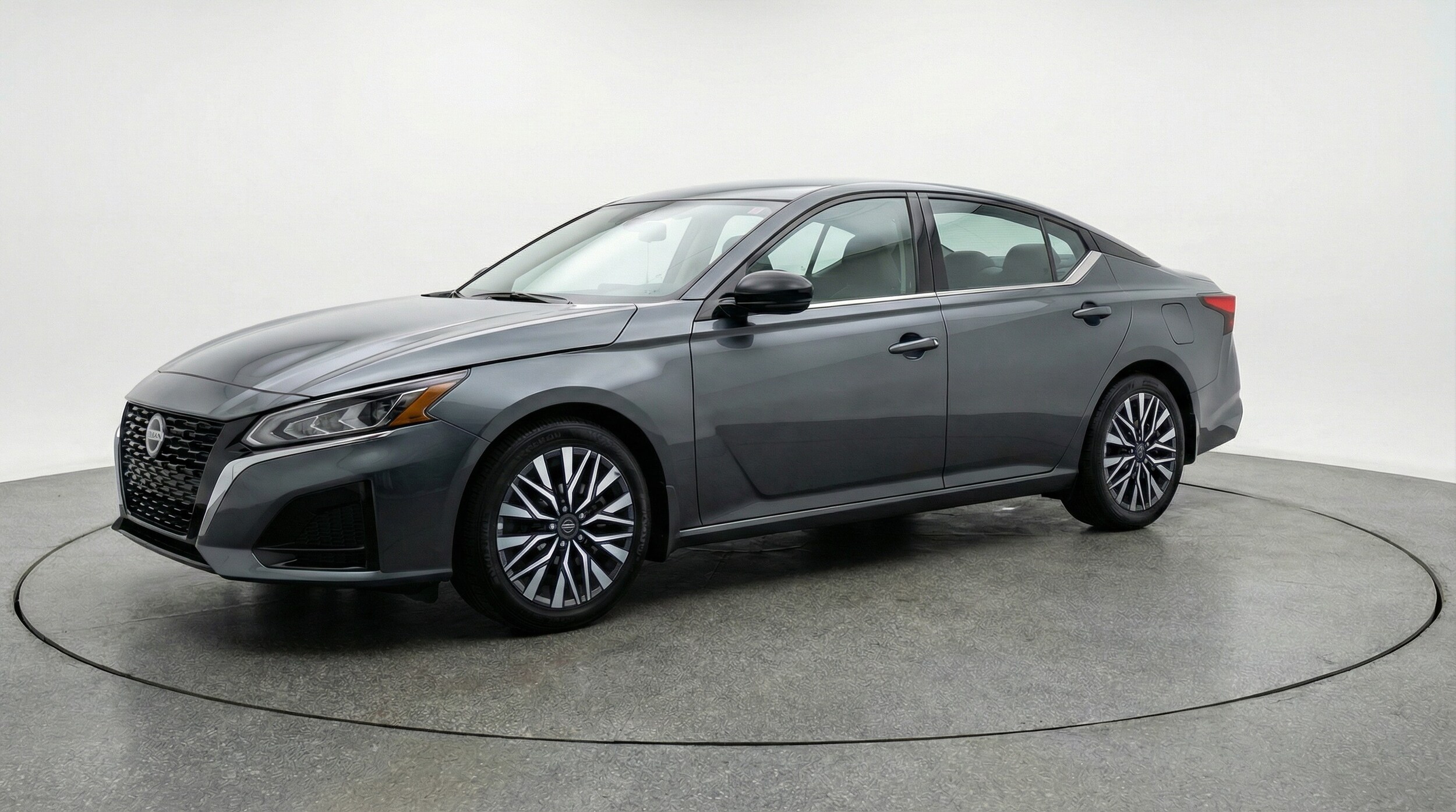 Thumbnail: 2025 Nissan Altima - 3