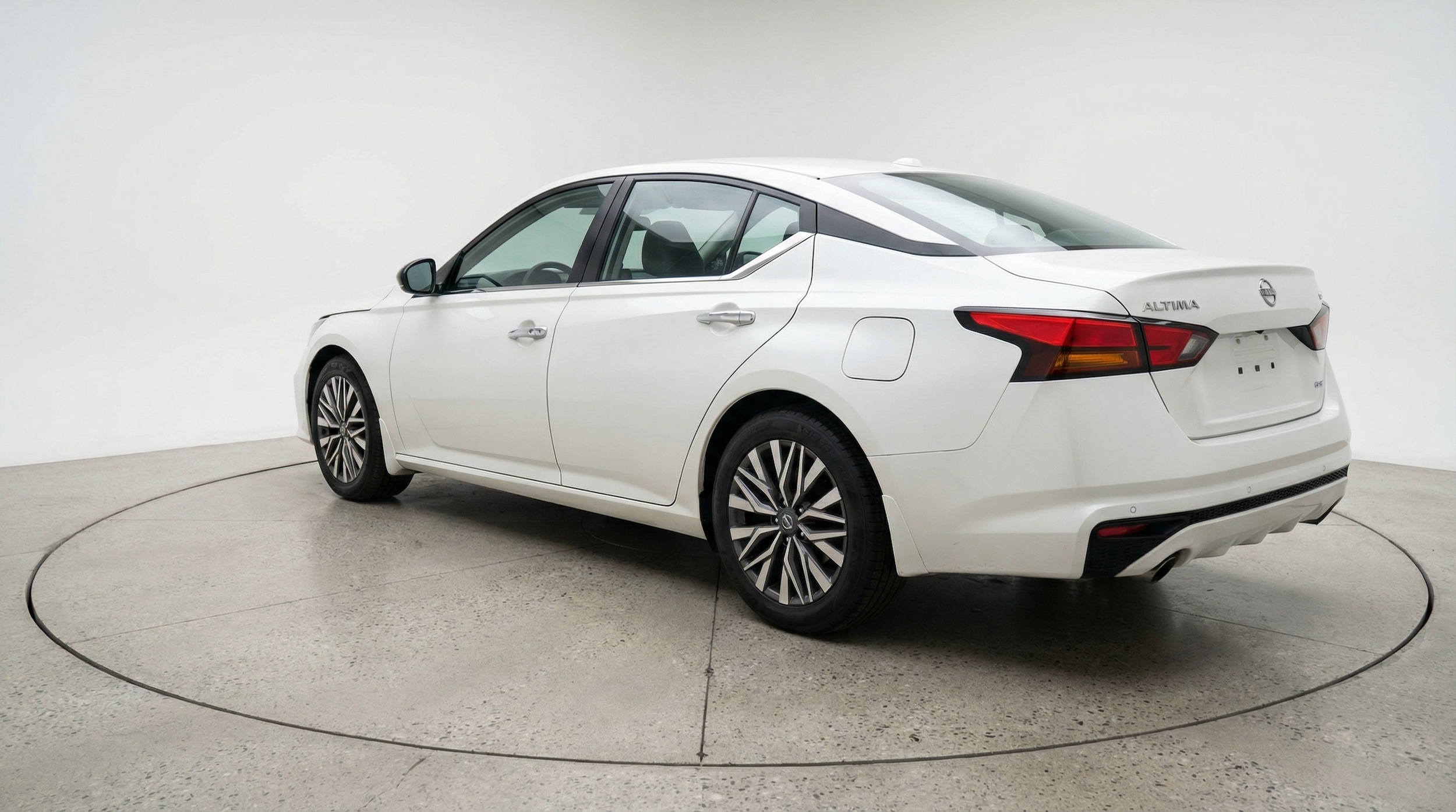 Thumbnail: 2025 Nissan Altima - 5