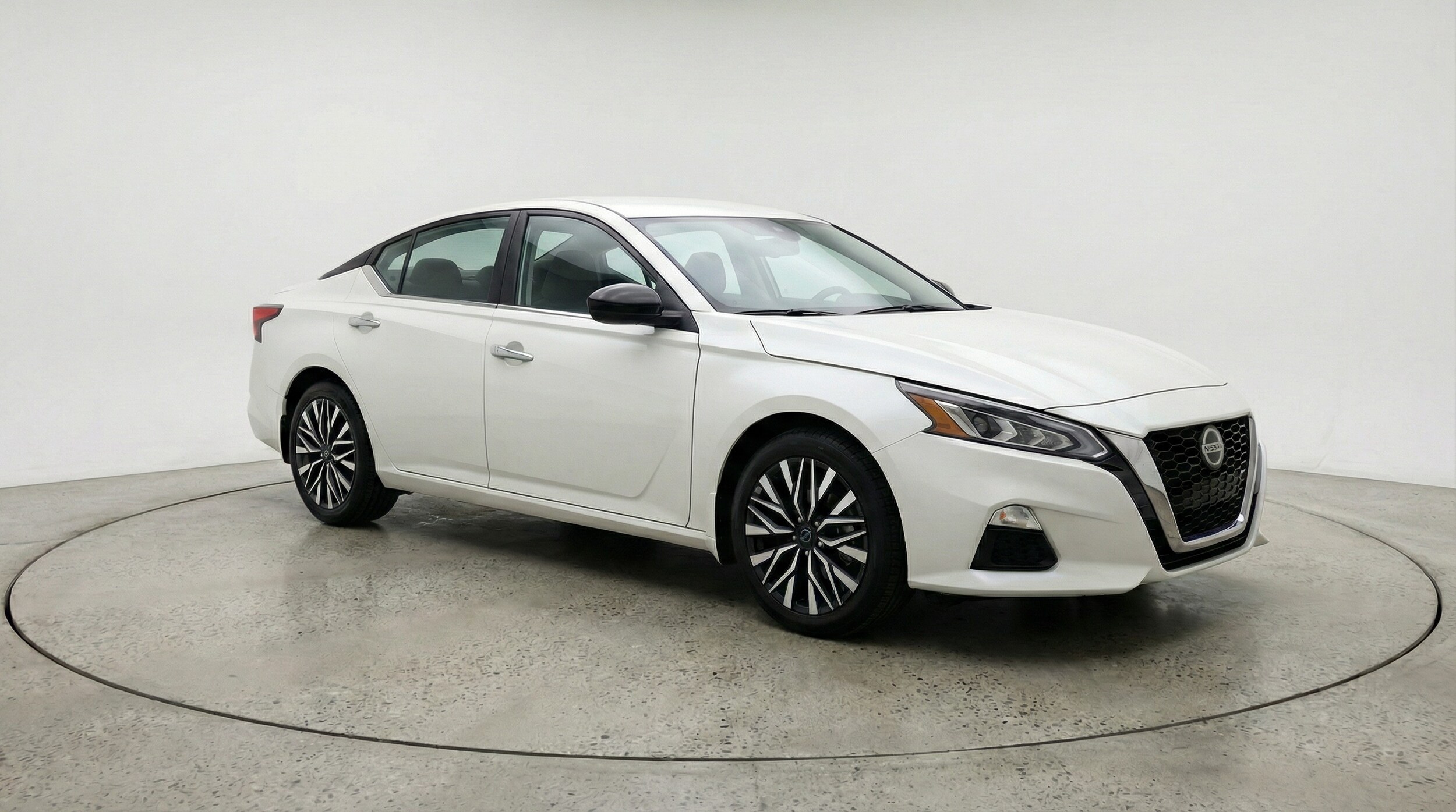 Thumbnail: 2025 Nissan Altima - 1