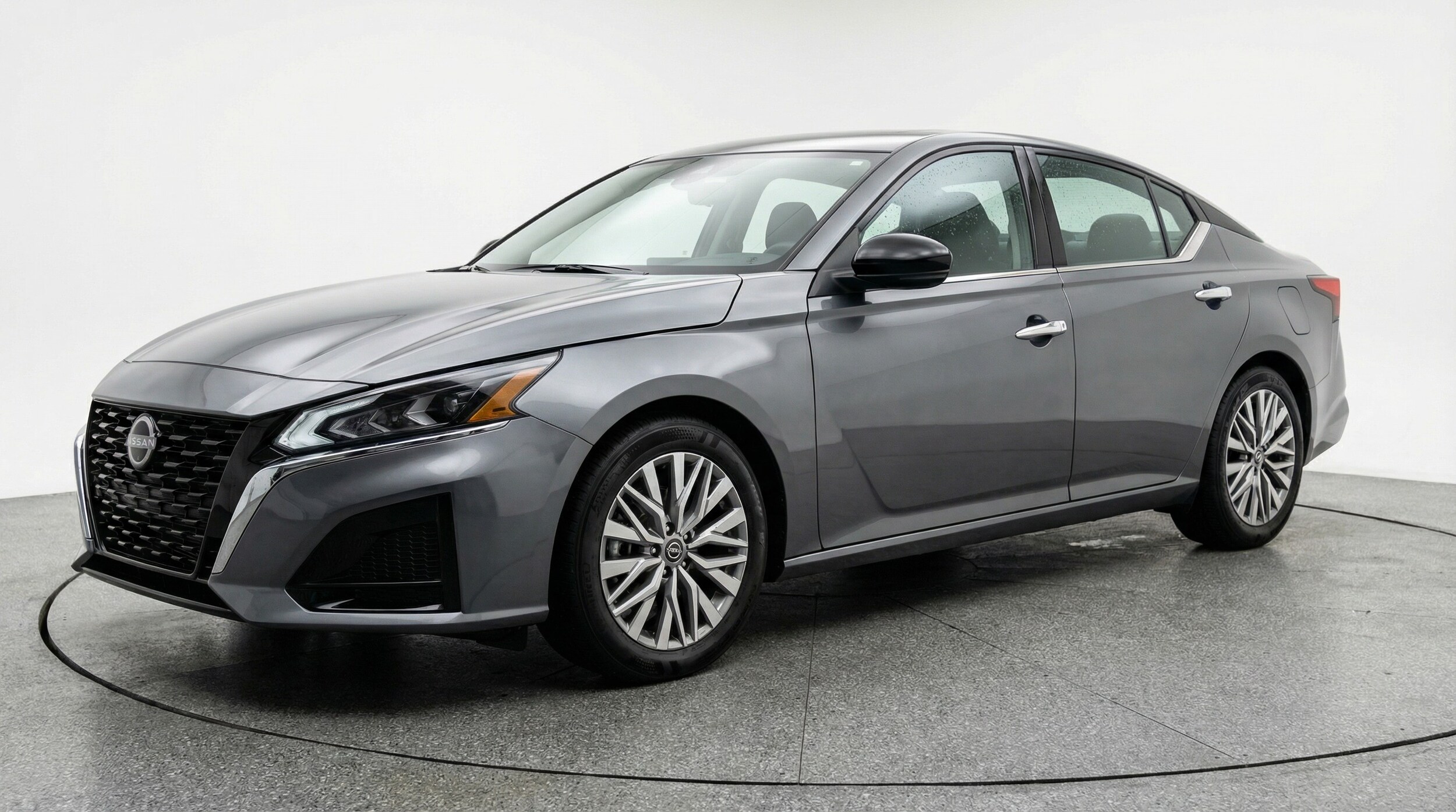 Thumbnail: 2025 Nissan Altima - 3