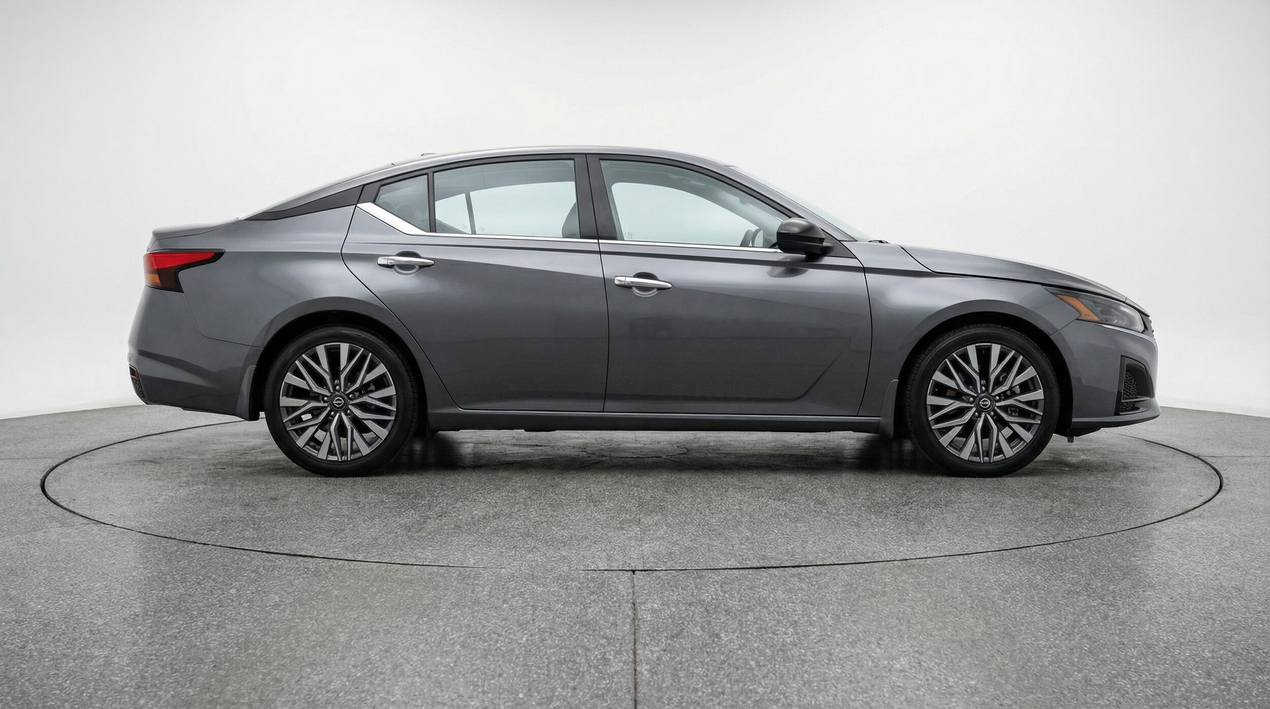 Thumbnail: 2025 Nissan Altima - 8