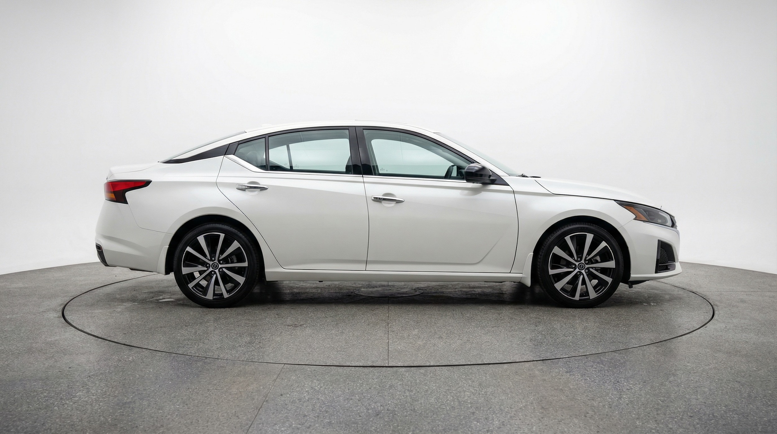 Thumbnail: 2025 Nissan Altima - 8