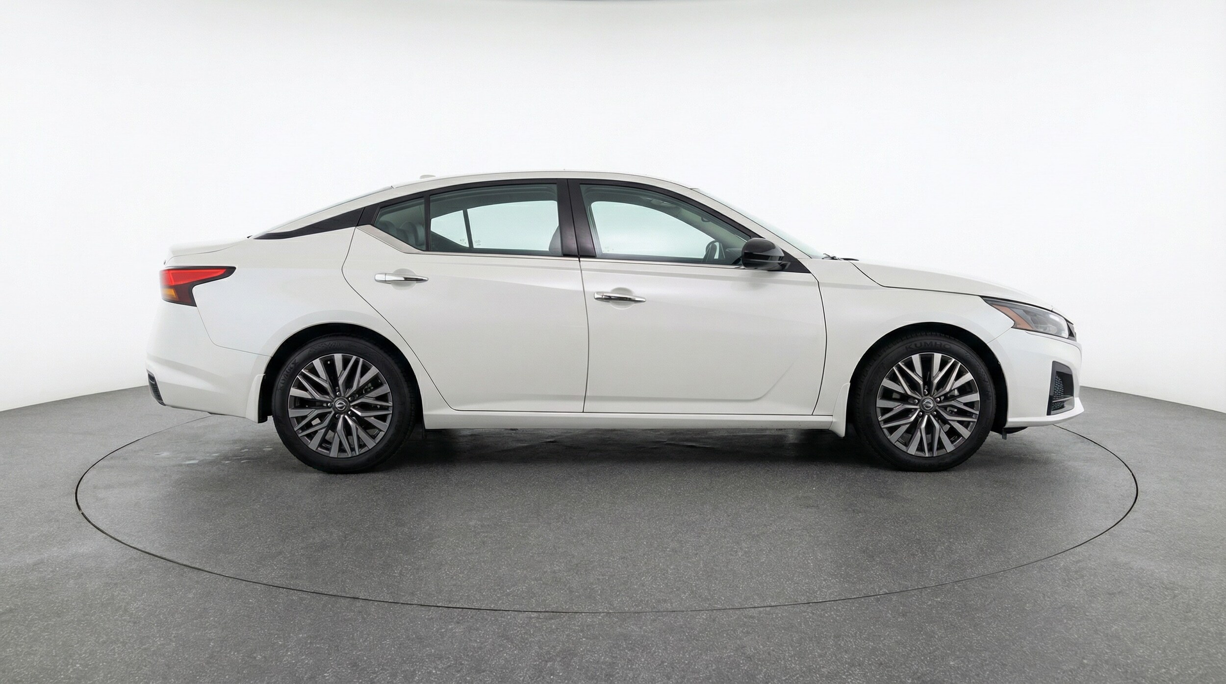 Thumbnail: 2025 Nissan Altima - 8