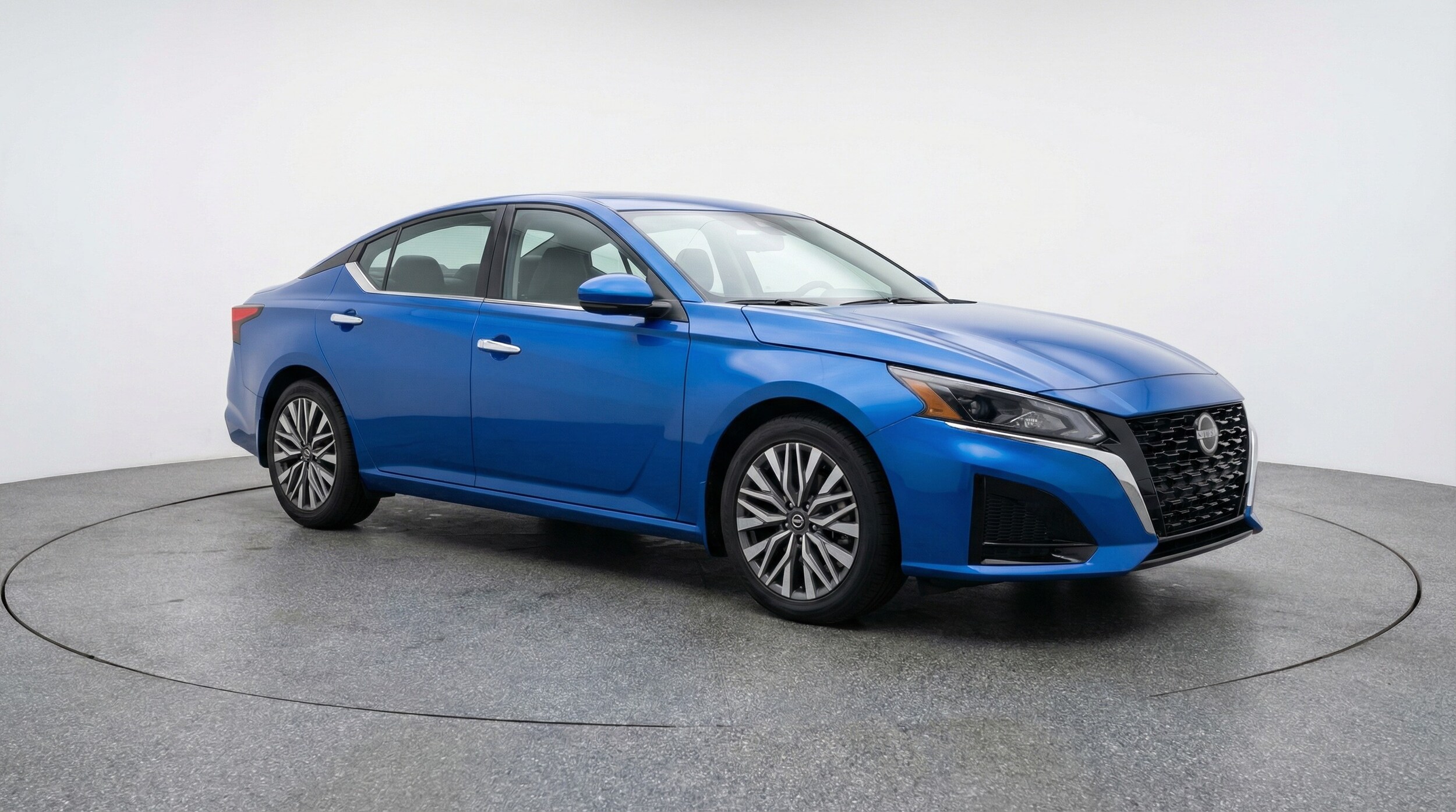 Thumbnail: 2025 Nissan Altima - 1