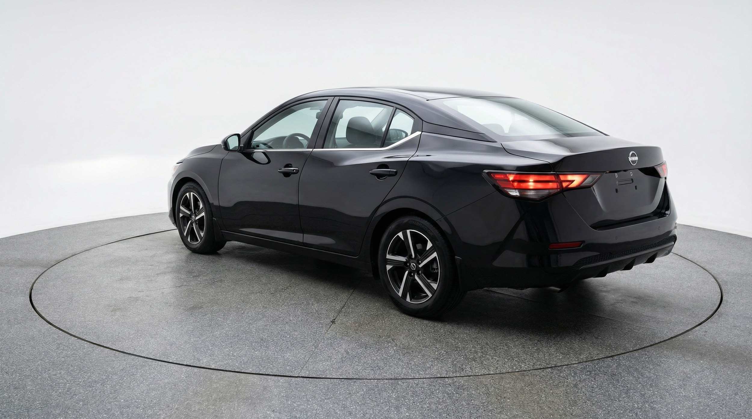 Thumbnail: 2025 Nissan Sentra - 5