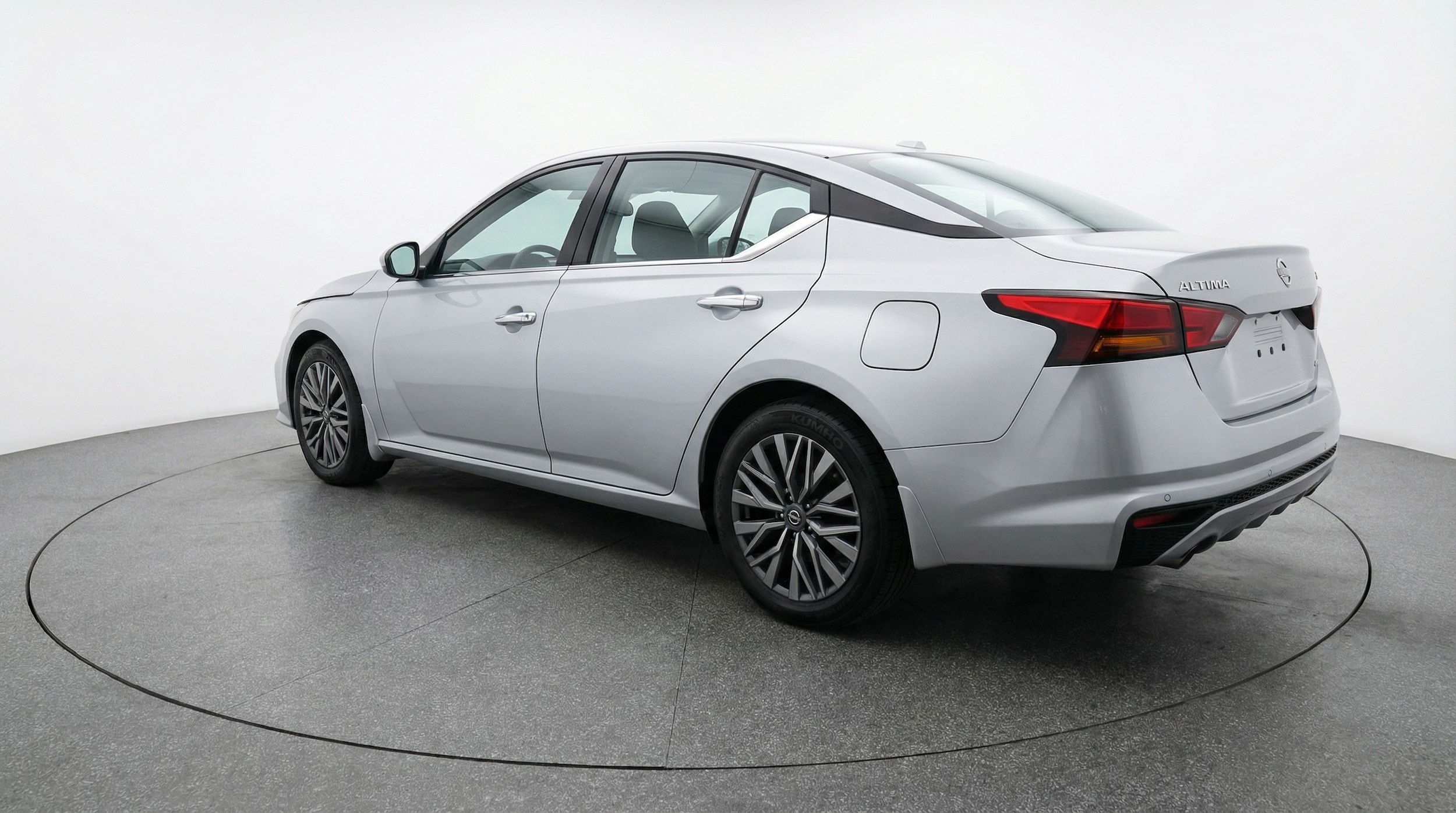 Thumbnail: 2025 Nissan Altima - 5
