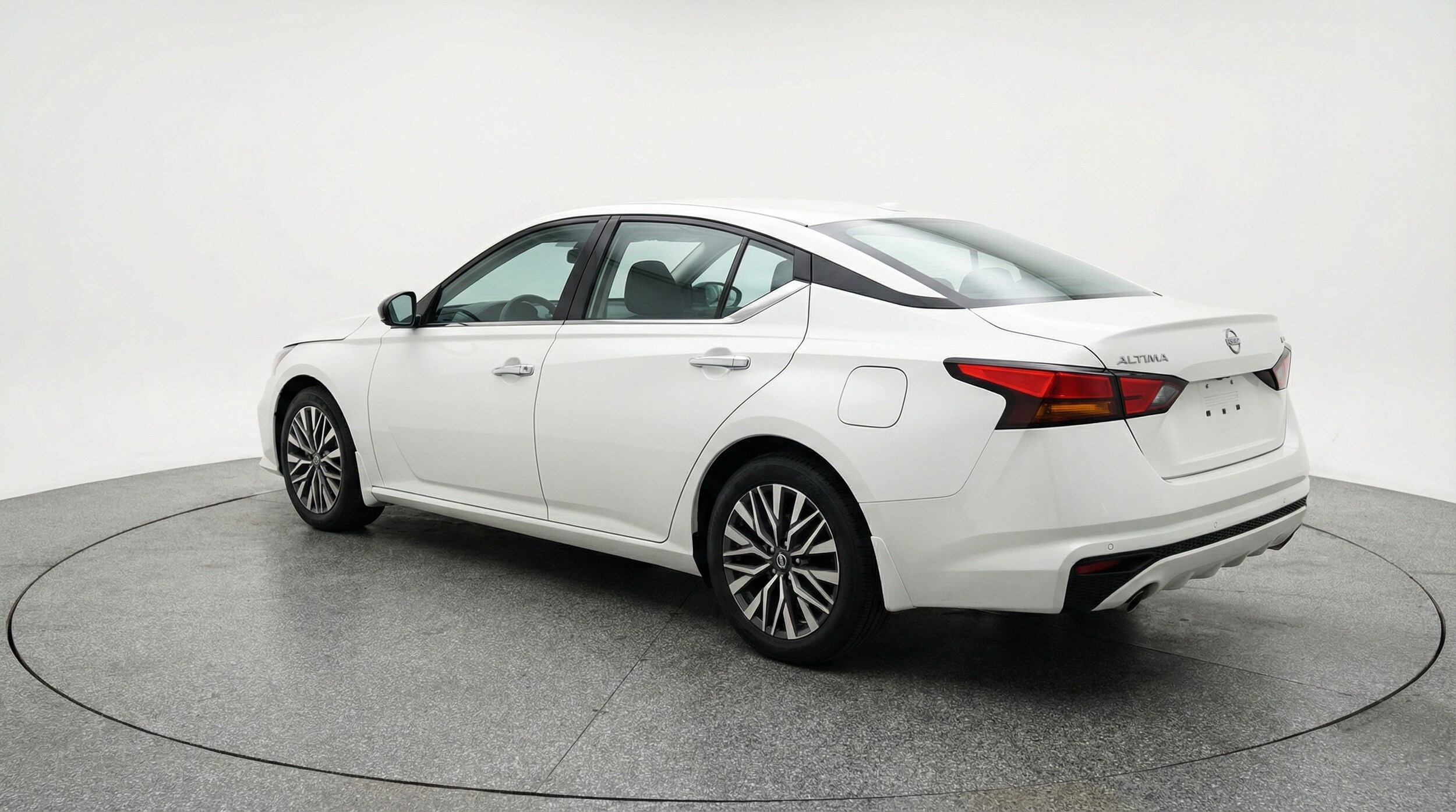 Thumbnail: 2025 Nissan Altima - 5