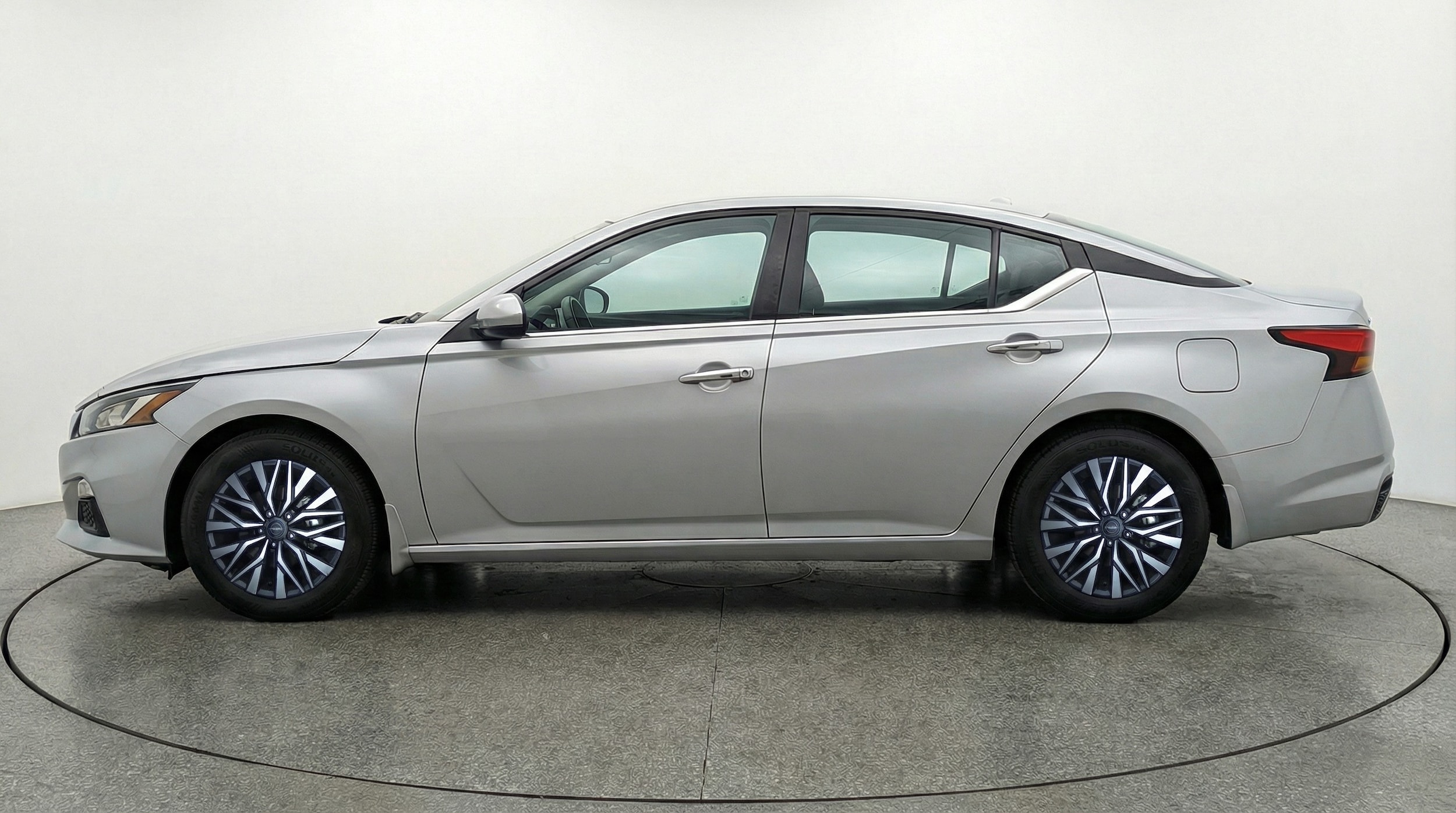 Thumbnail: 2025 Nissan Altima - 4