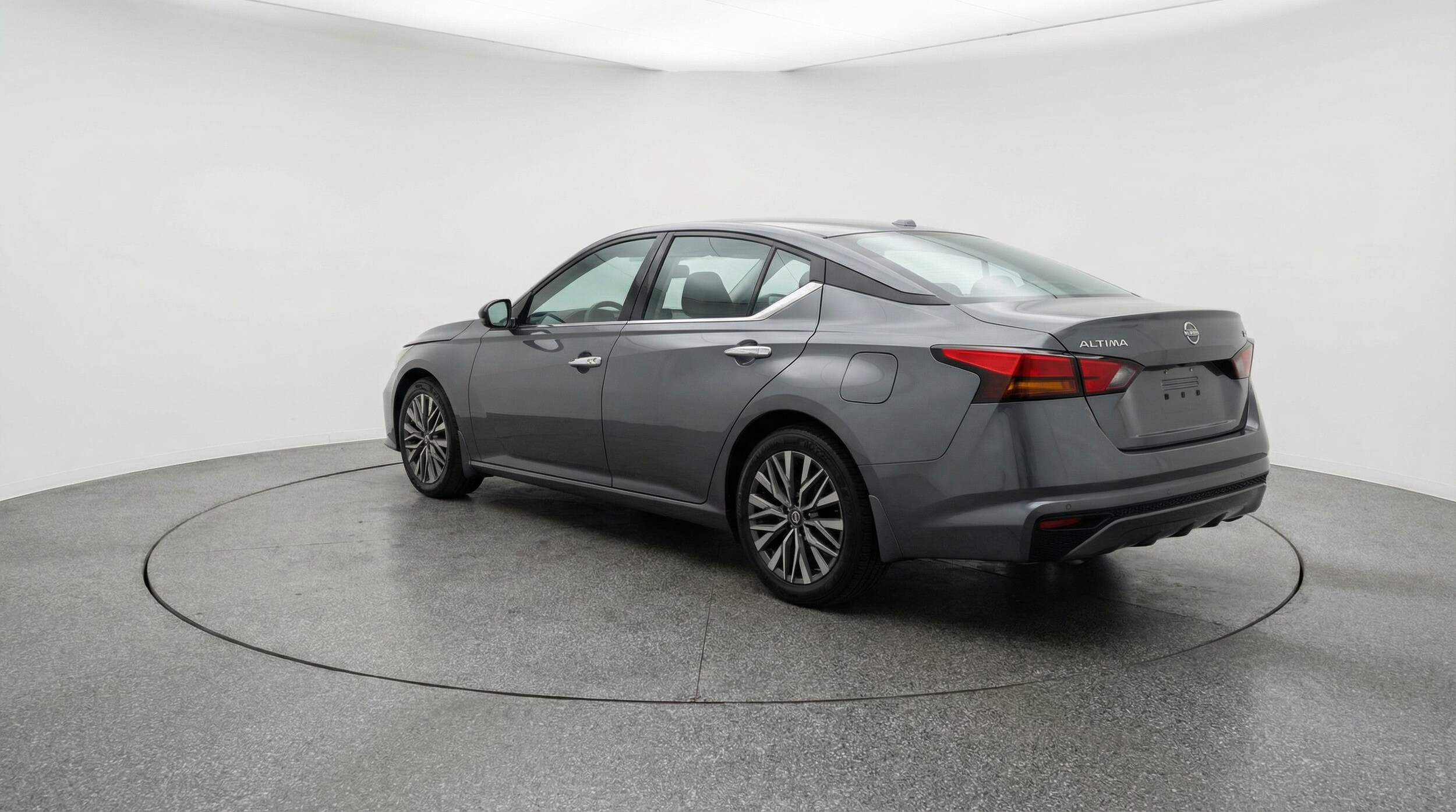 Thumbnail: 2025 Nissan Altima - 5