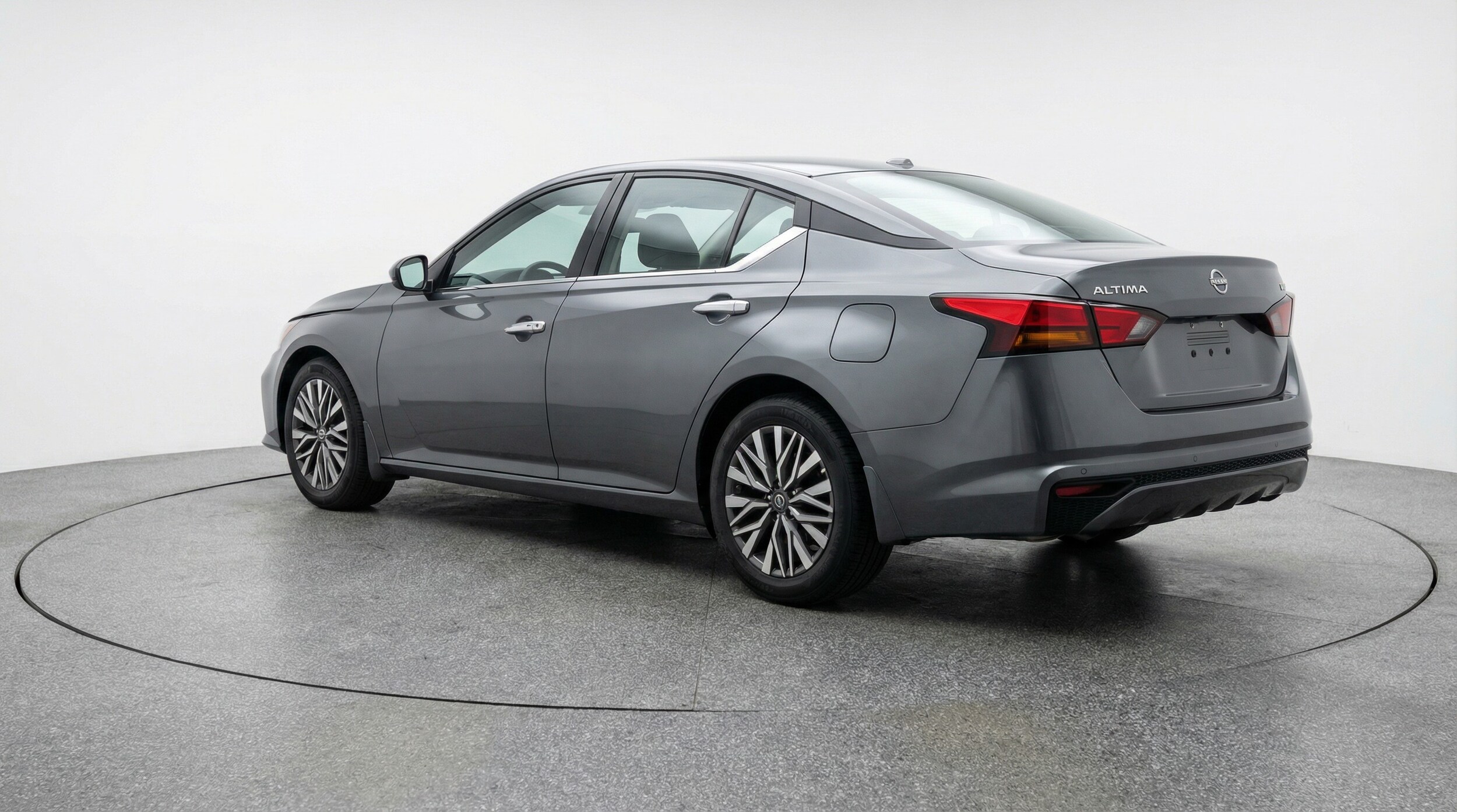 Thumbnail: 2025 Nissan Altima - 5