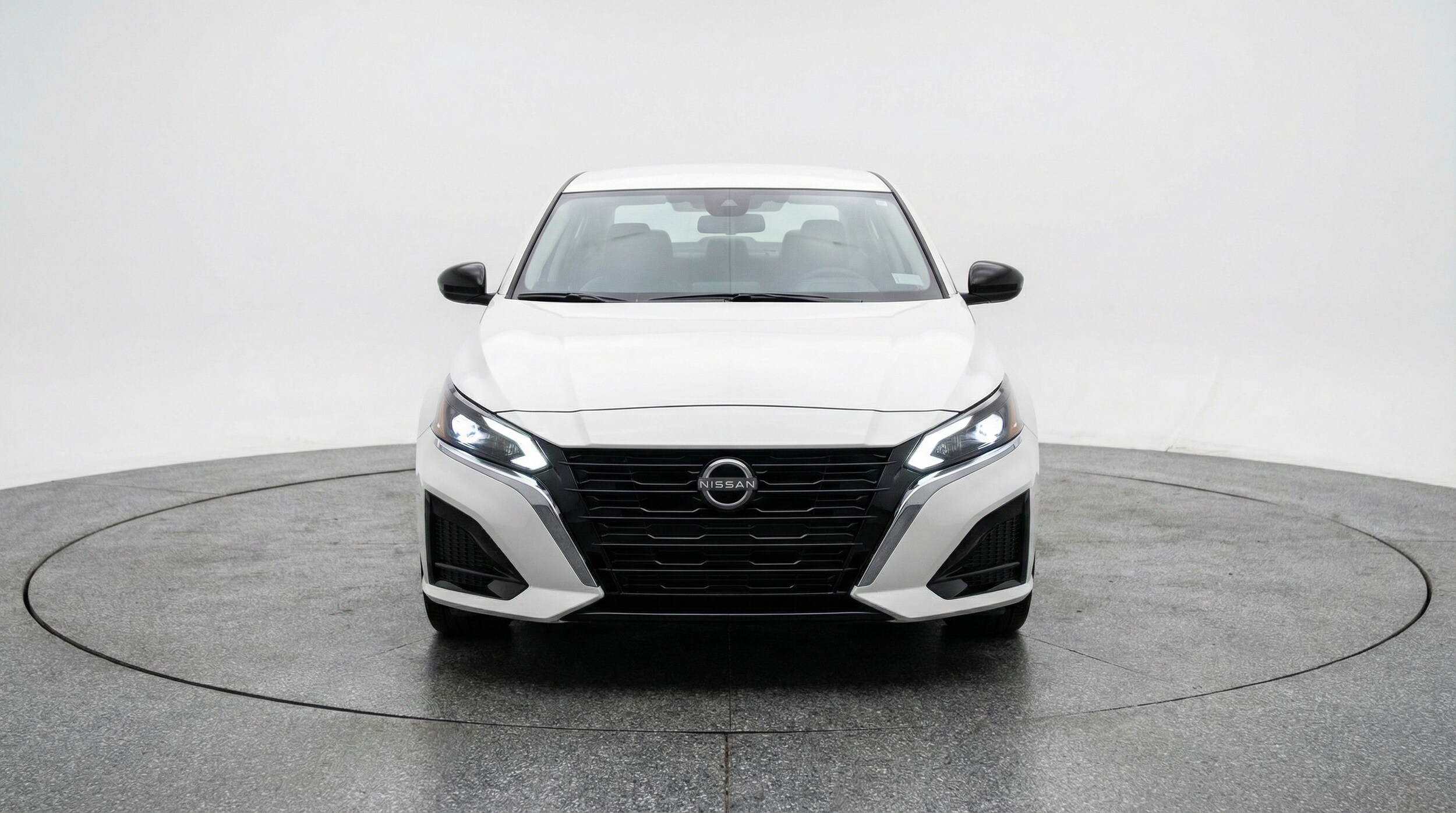 Thumbnail: 2025 Nissan Altima - 2