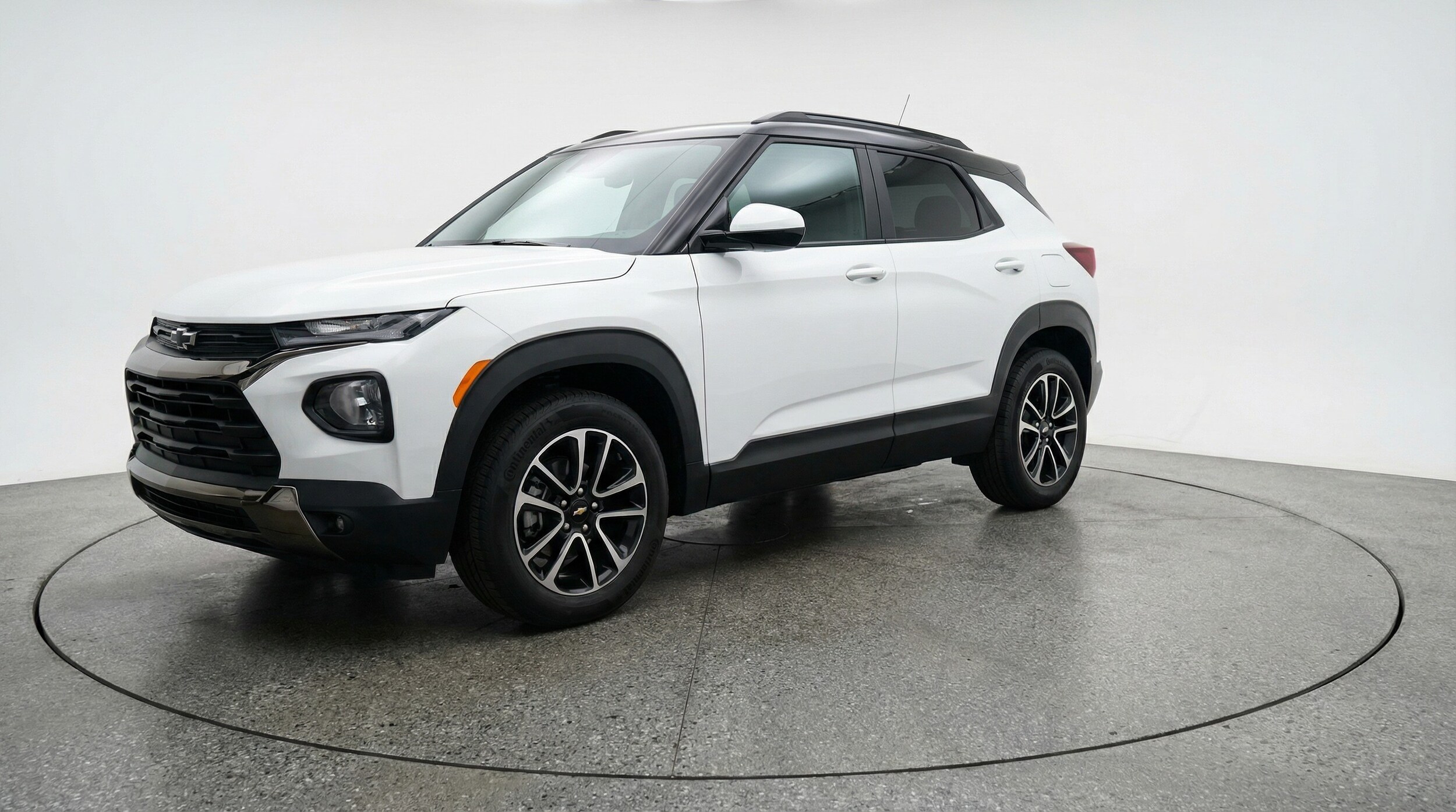 Thumbnail: 2025 Chevrolet TrailBlazer - 3