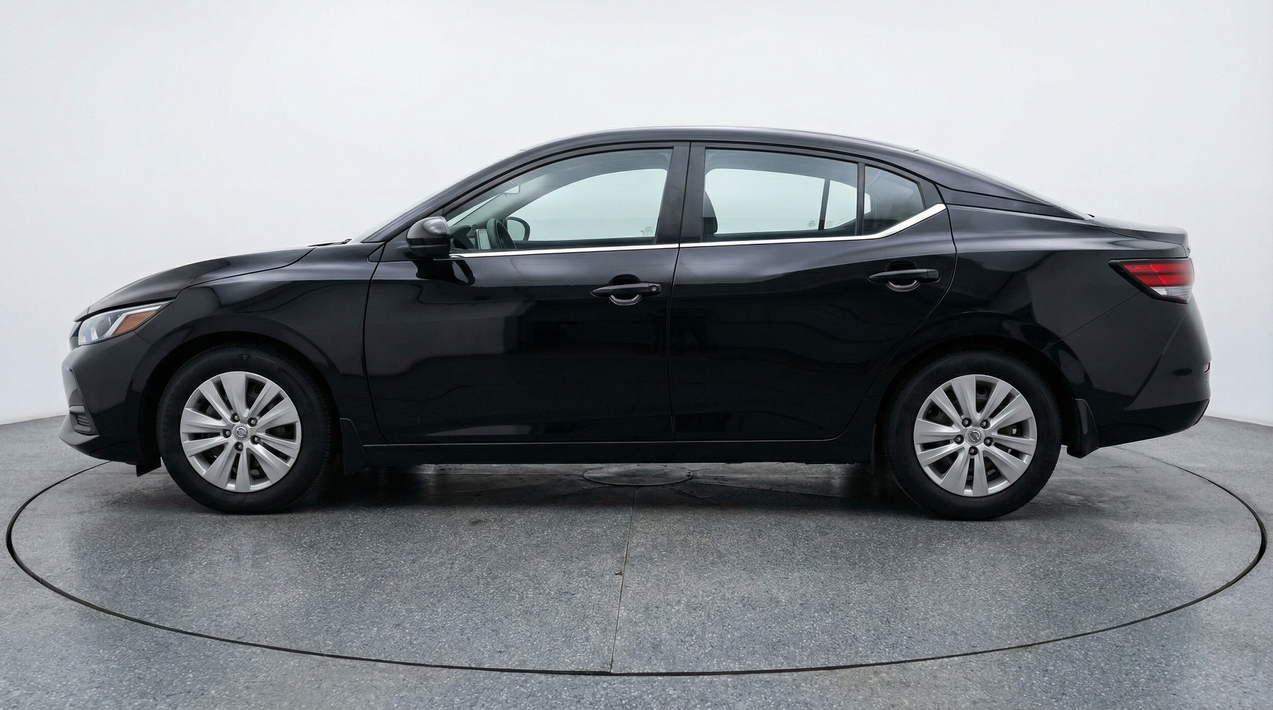 Thumbnail: 2025 Nissan Sentra - 4