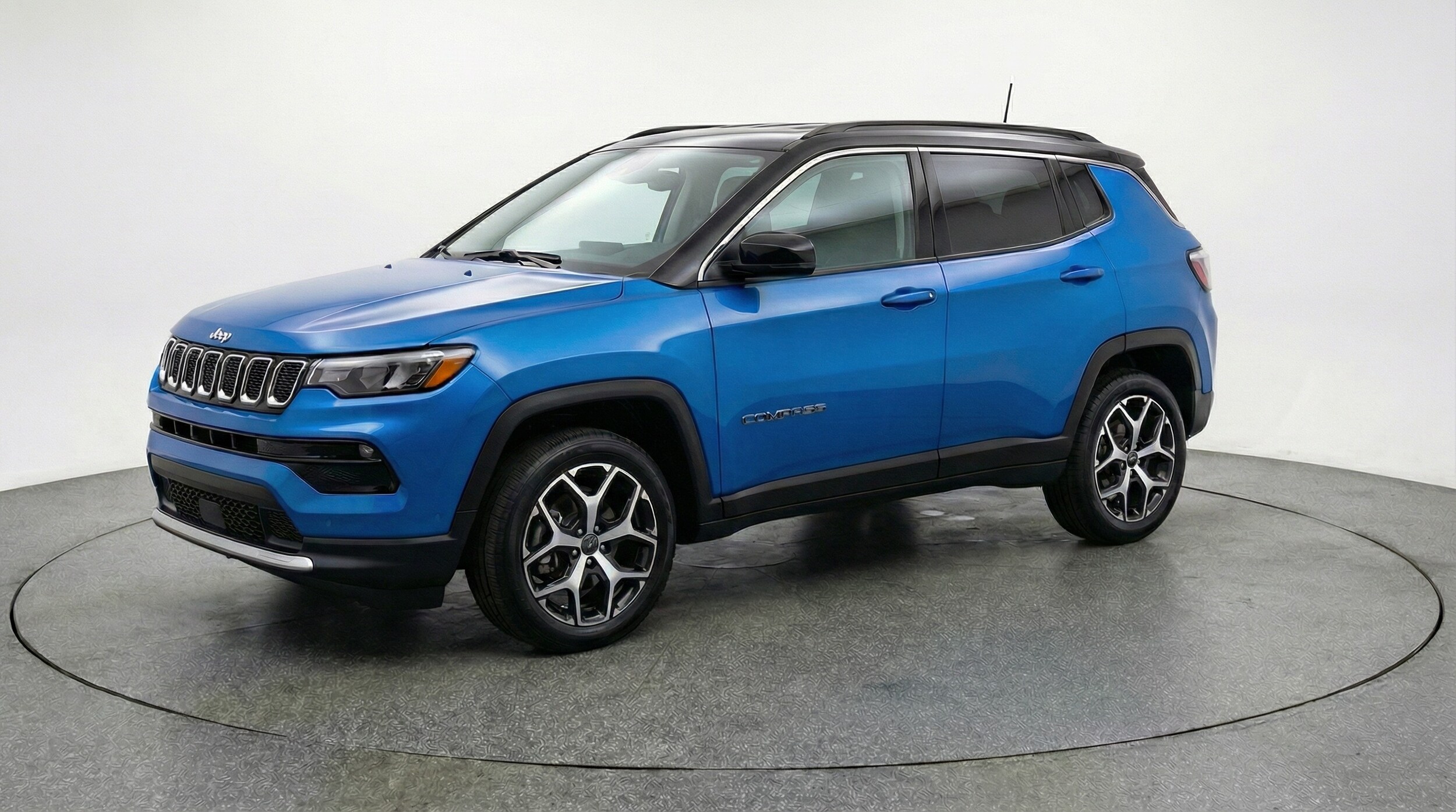 Thumbnail: 2025 Jeep Compass - 3
