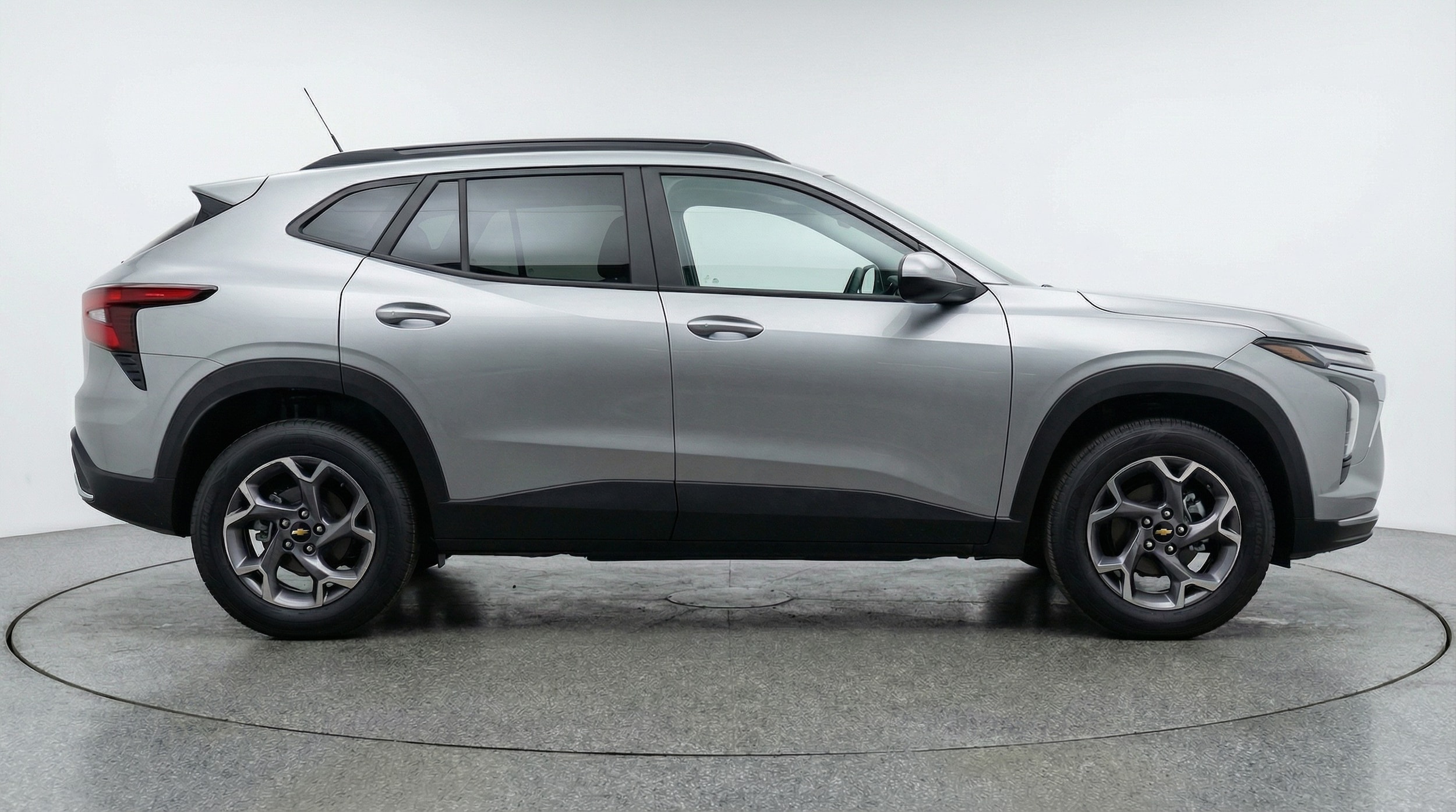 Thumbnail: 2025 Chevrolet Trax - 8