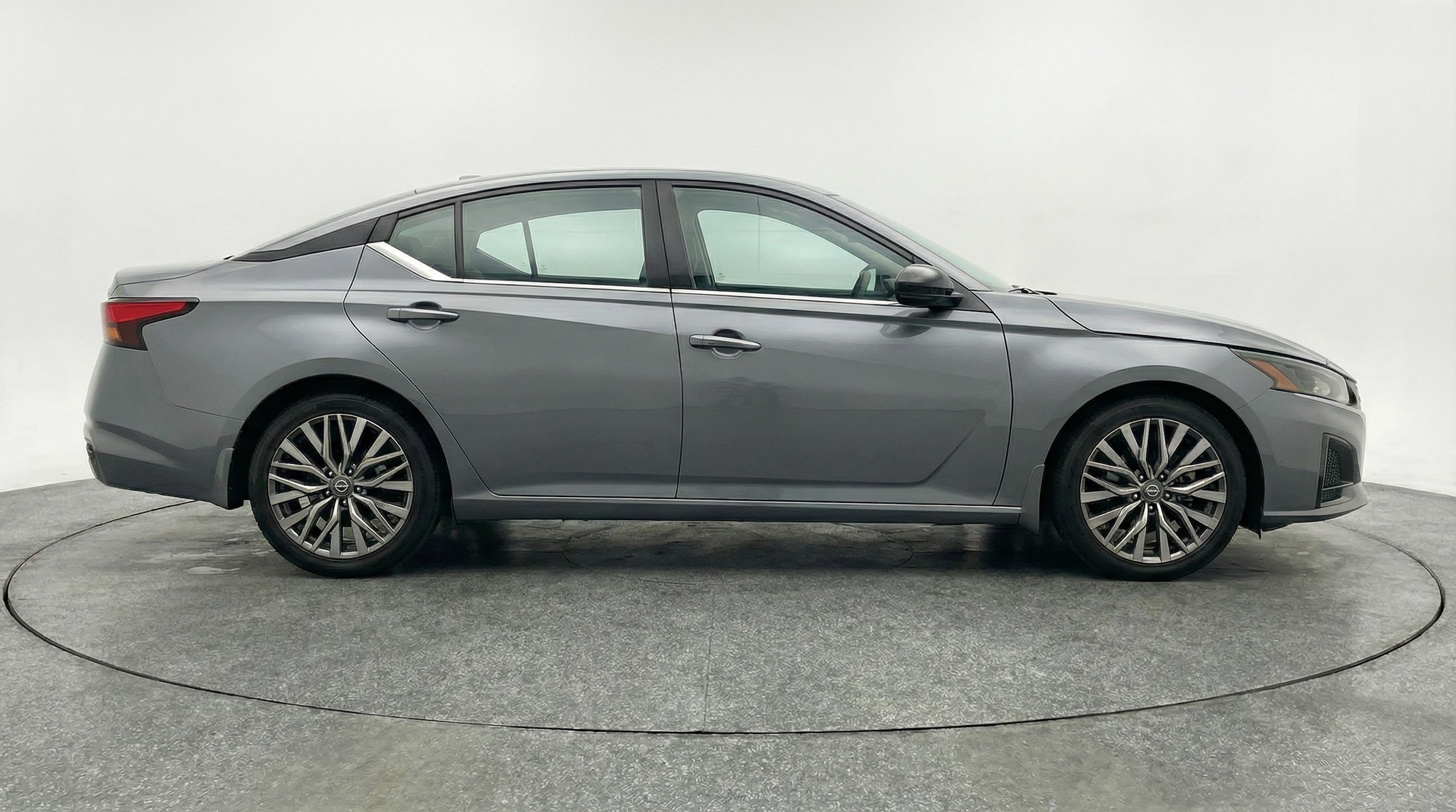 Thumbnail: 2025 Nissan Altima - 8