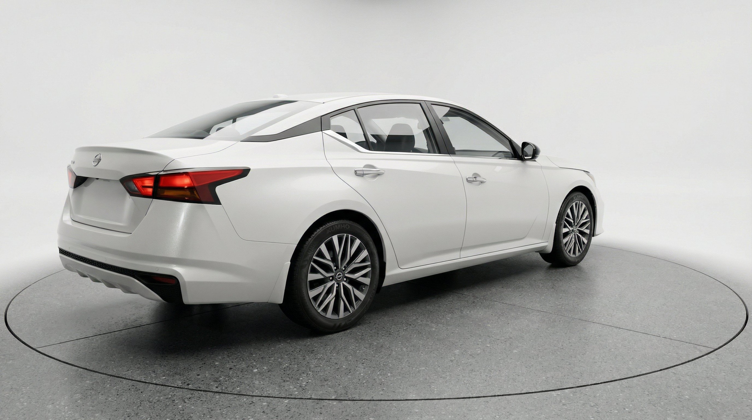 Thumbnail: 2025 Nissan Altima - 9