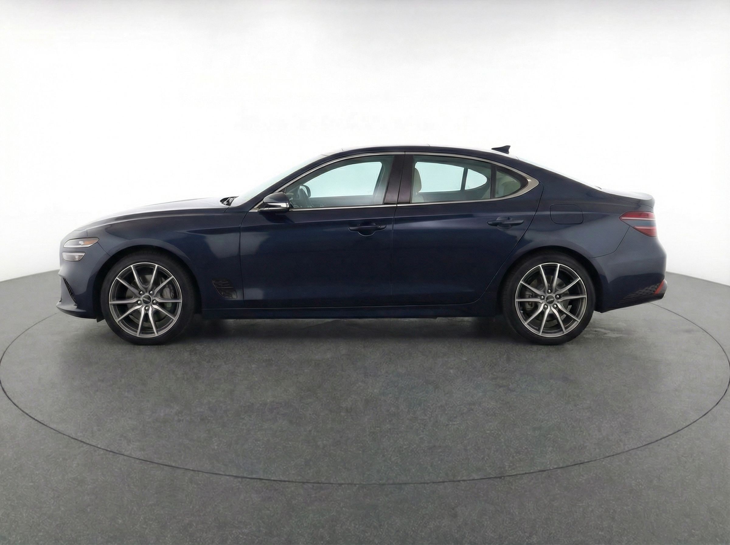 Thumbnail: 2025 Genesis G70 - 4