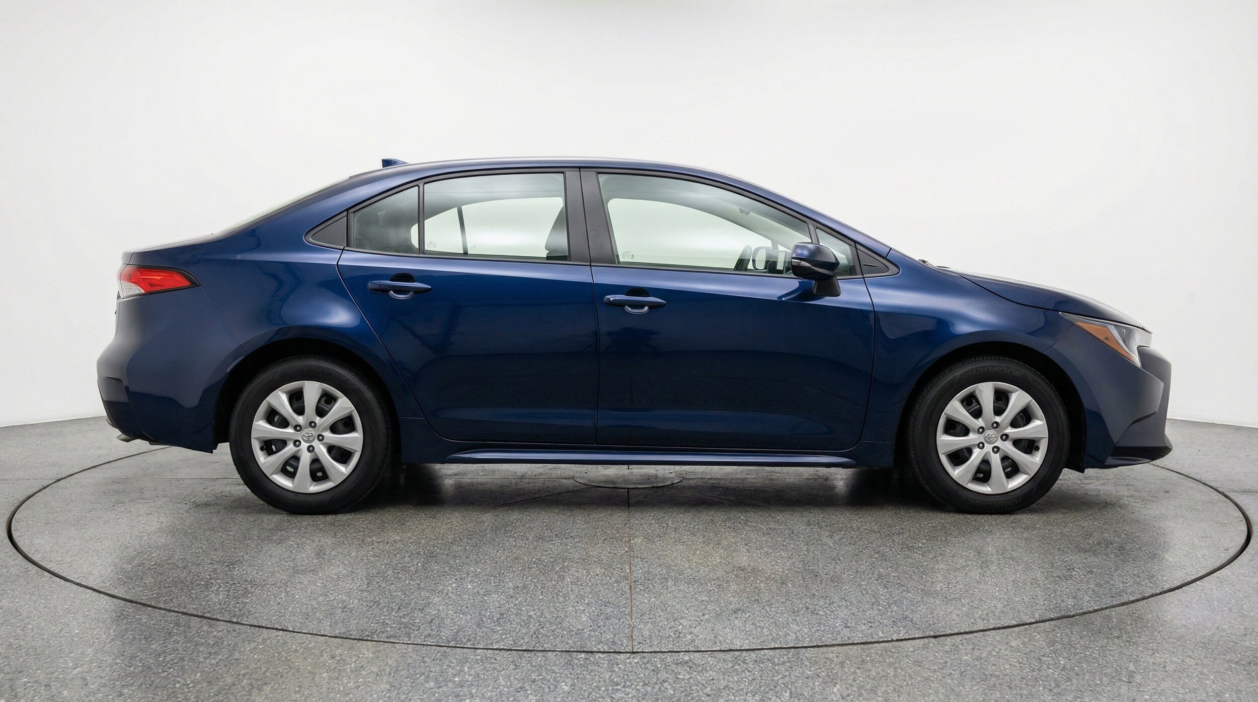 Thumbnail: 2025 Toyota Corolla - 11