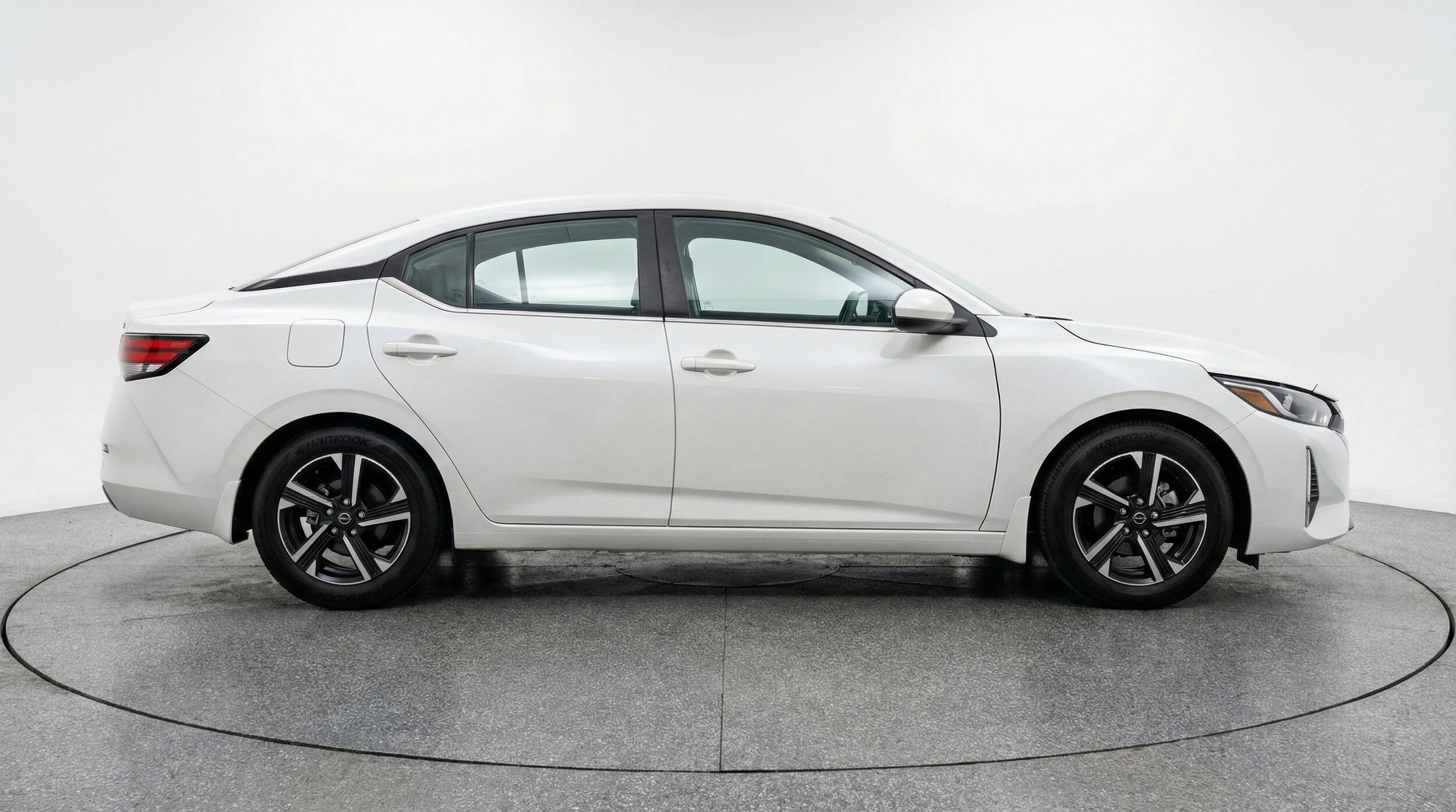 Thumbnail: 2025 Nissan Sentra - 11