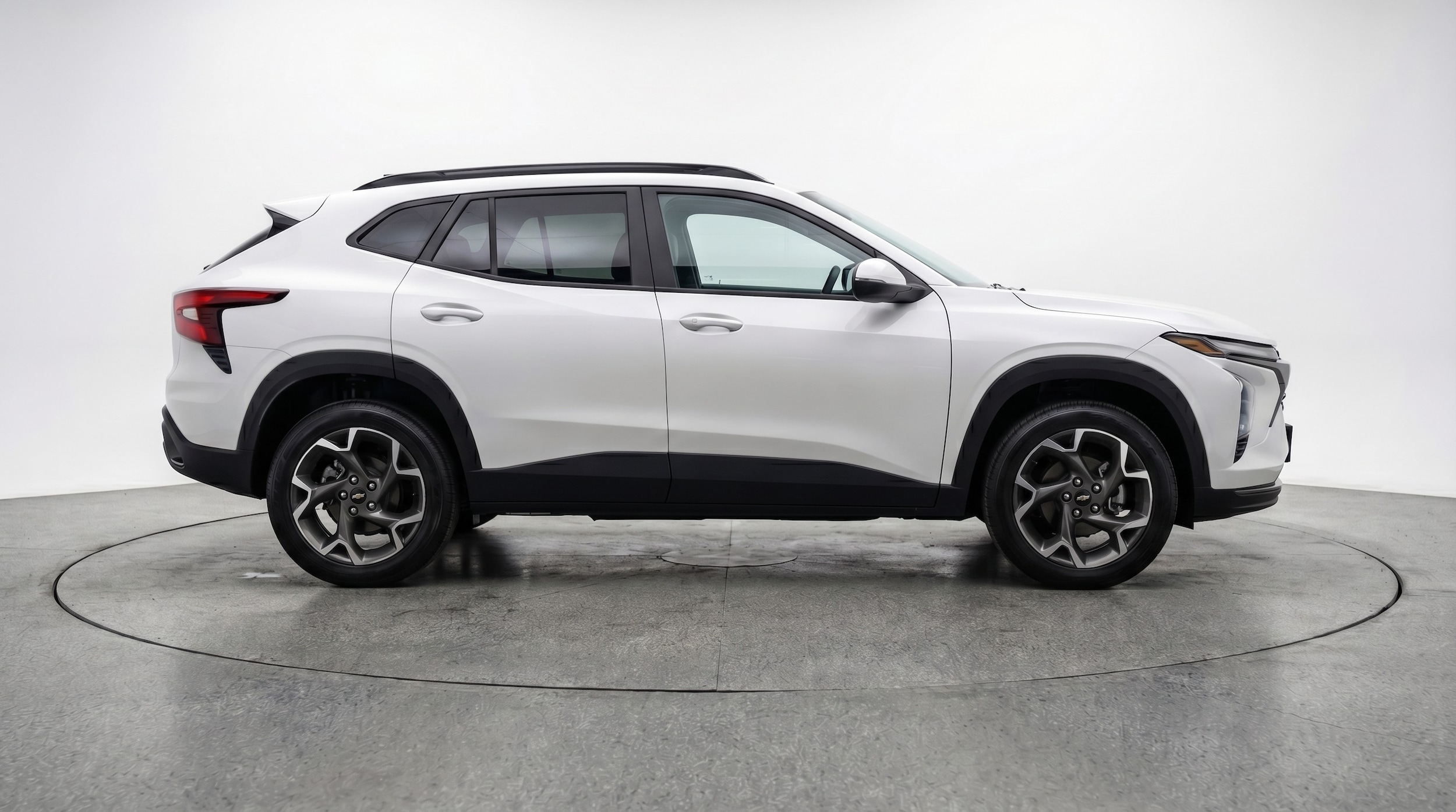 Thumbnail: 2025 Chevrolet Trax - 8