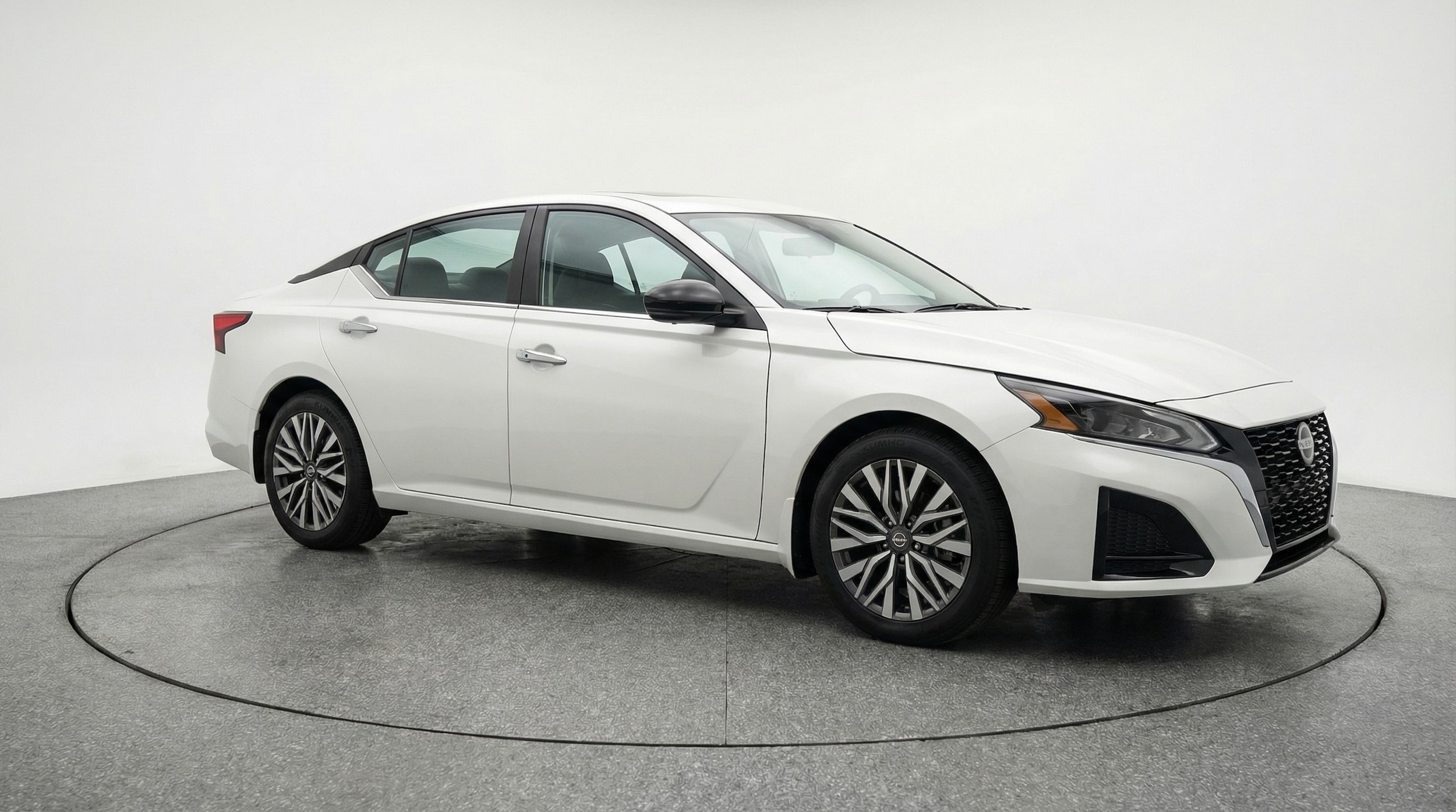 Thumbnail: 2025 Nissan Altima - 1