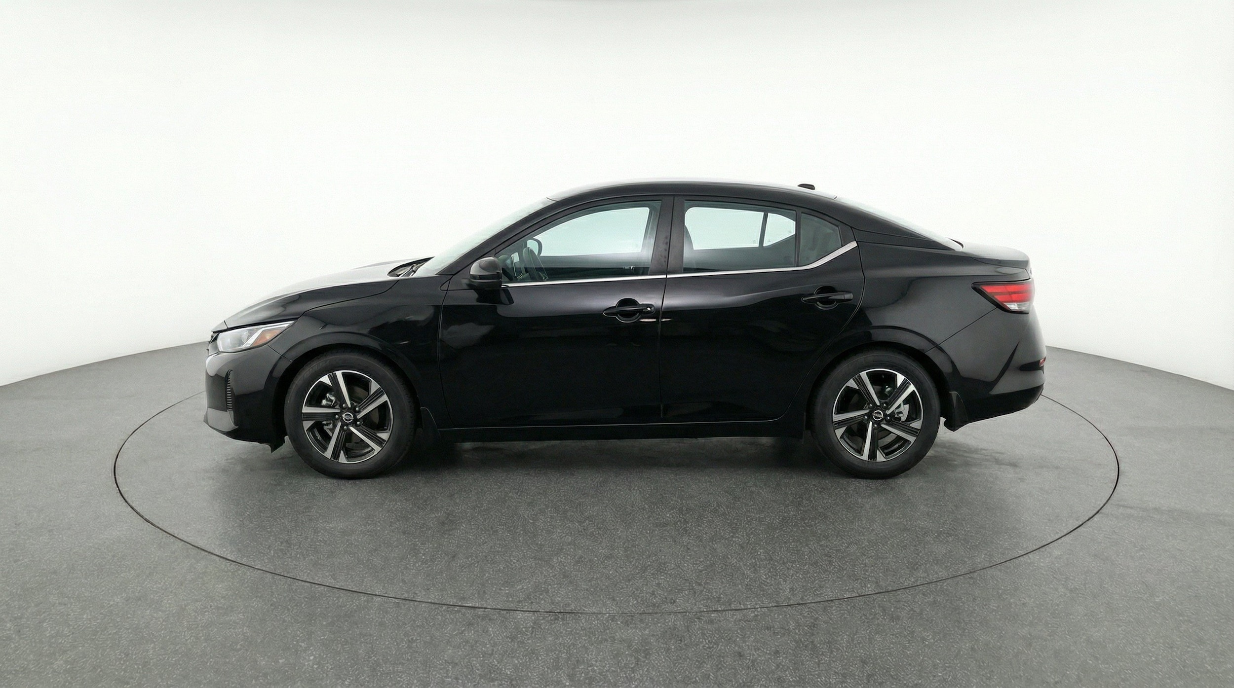 Thumbnail: 2025 Nissan Sentra - 5