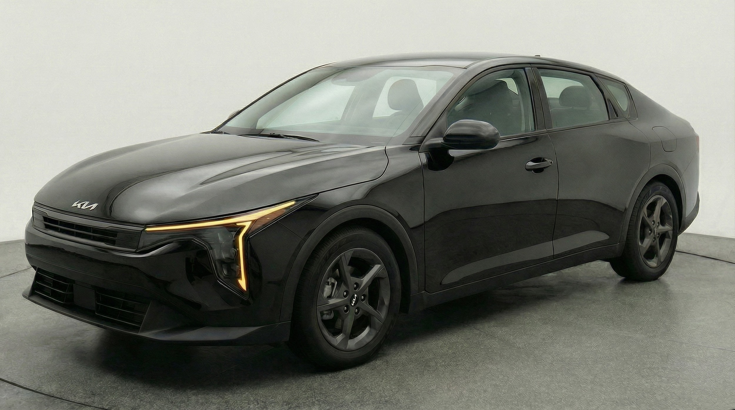 Thumbnail: 2025 Kia K4 - 3