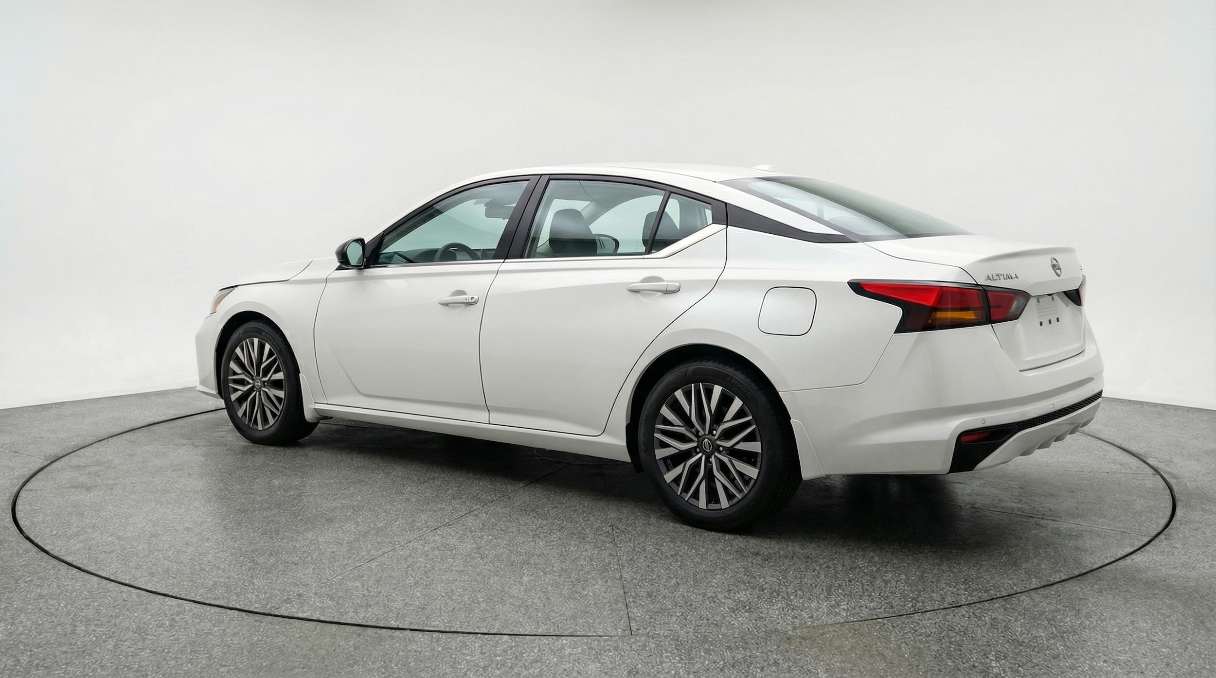 Thumbnail: 2025 Nissan Altima - 5