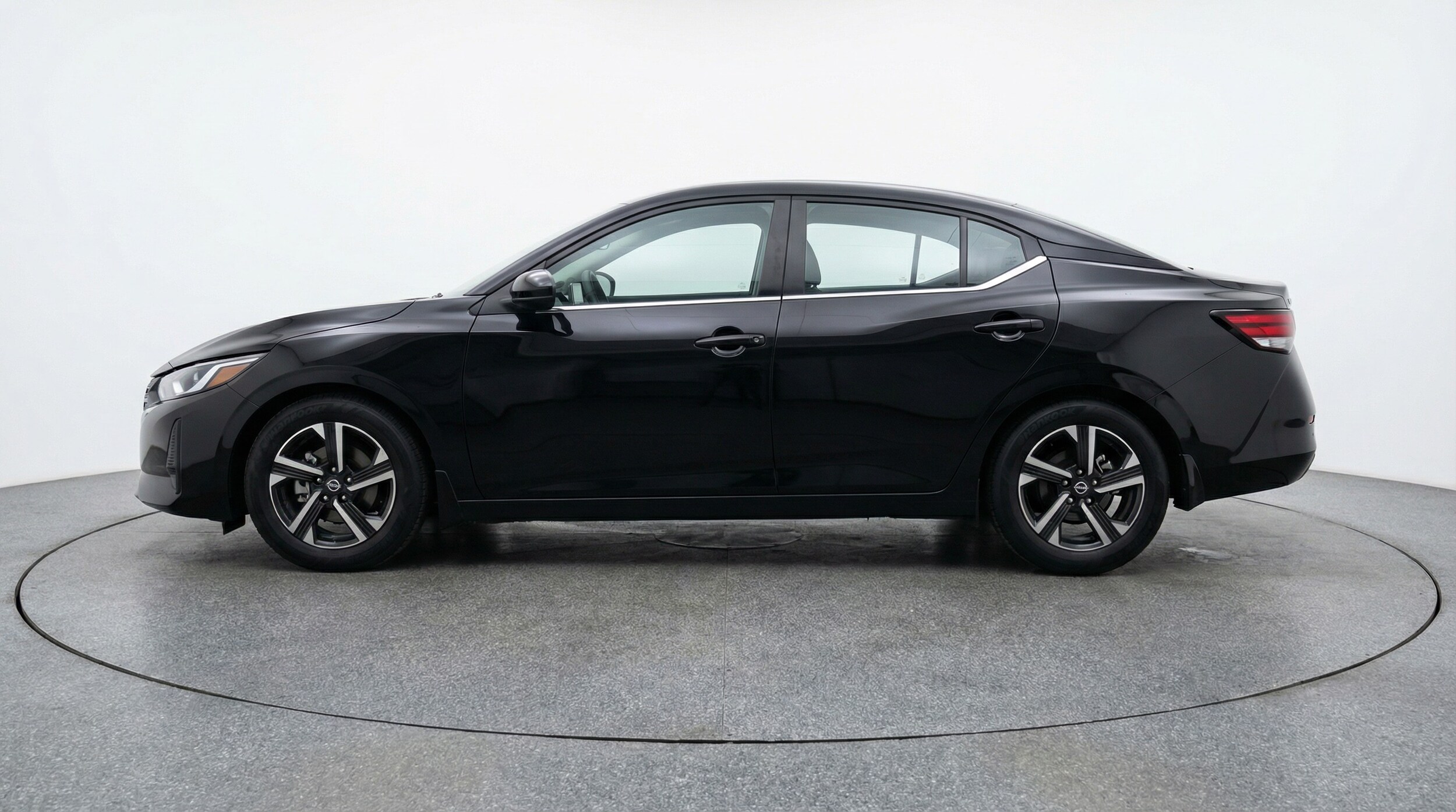 Thumbnail: 2025 Nissan Sentra - 4
