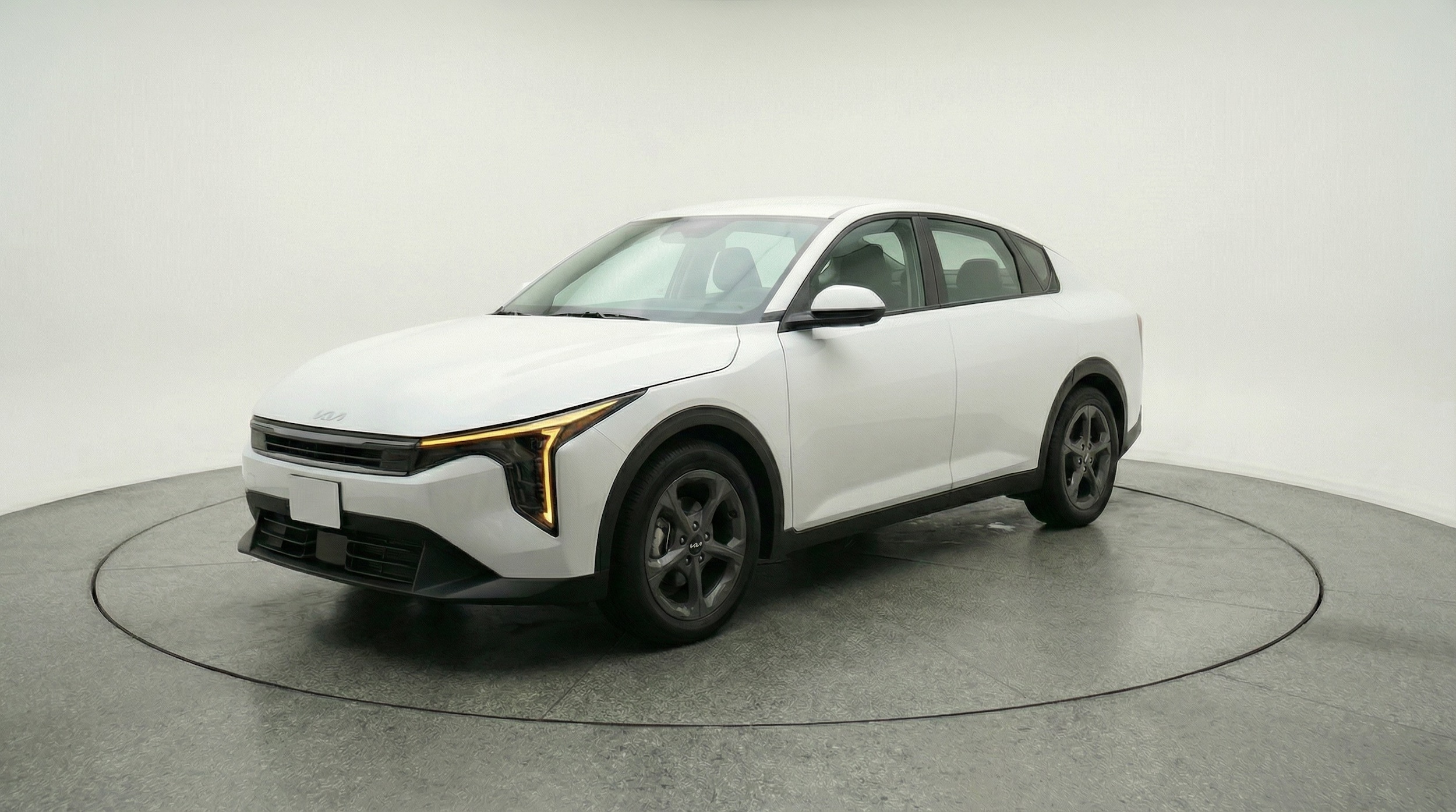 Thumbnail: 2025 Kia K4 - 1