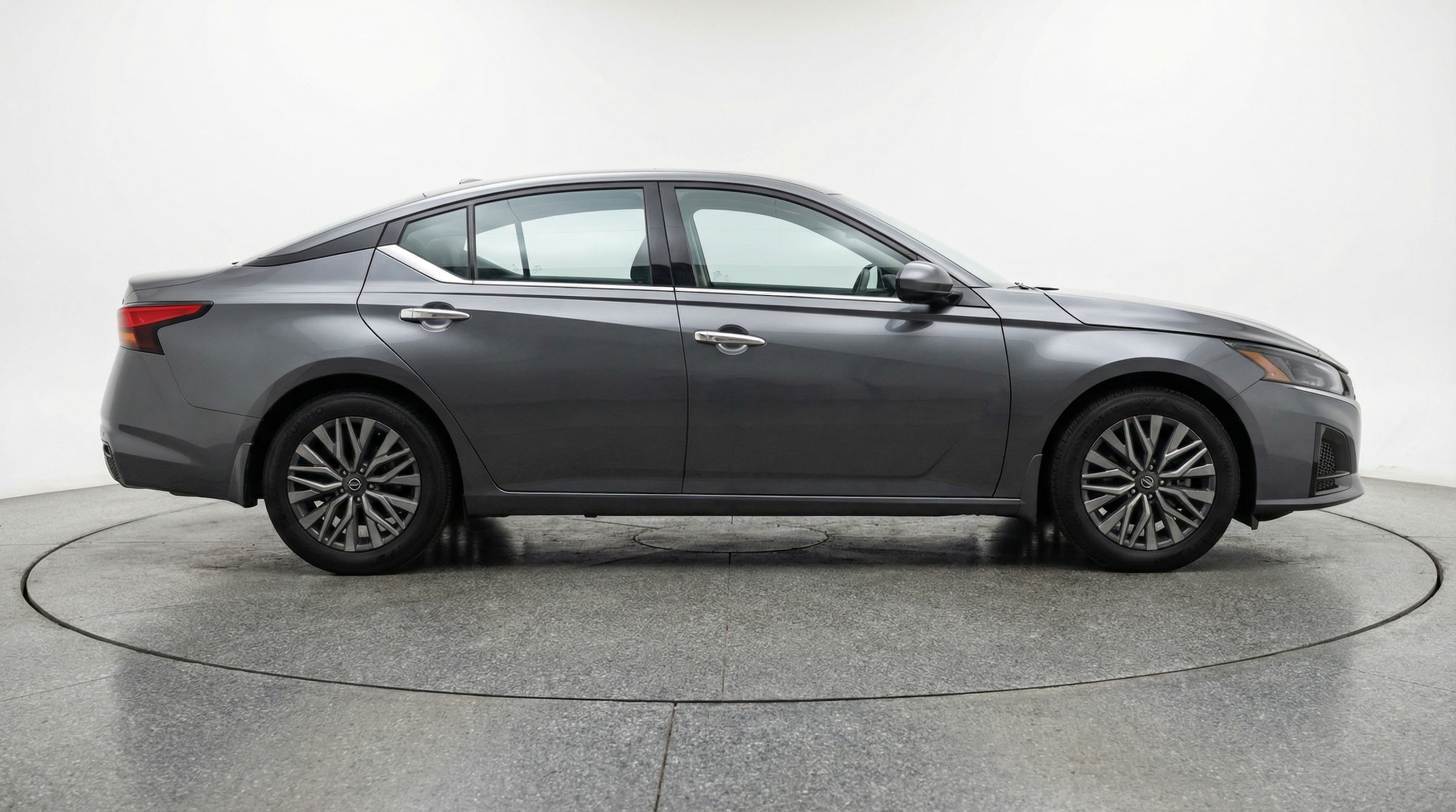 Thumbnail: 2025 Nissan Altima - 8