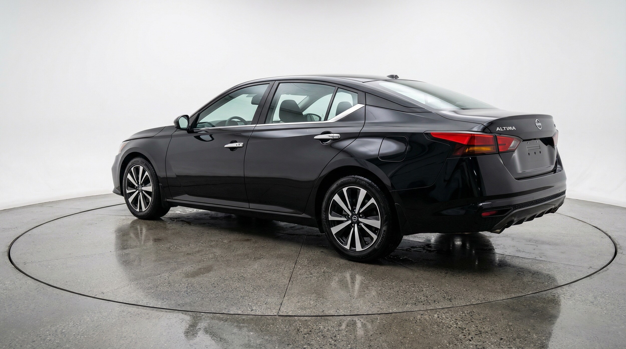 Thumbnail: 2025 Nissan Altima - 5