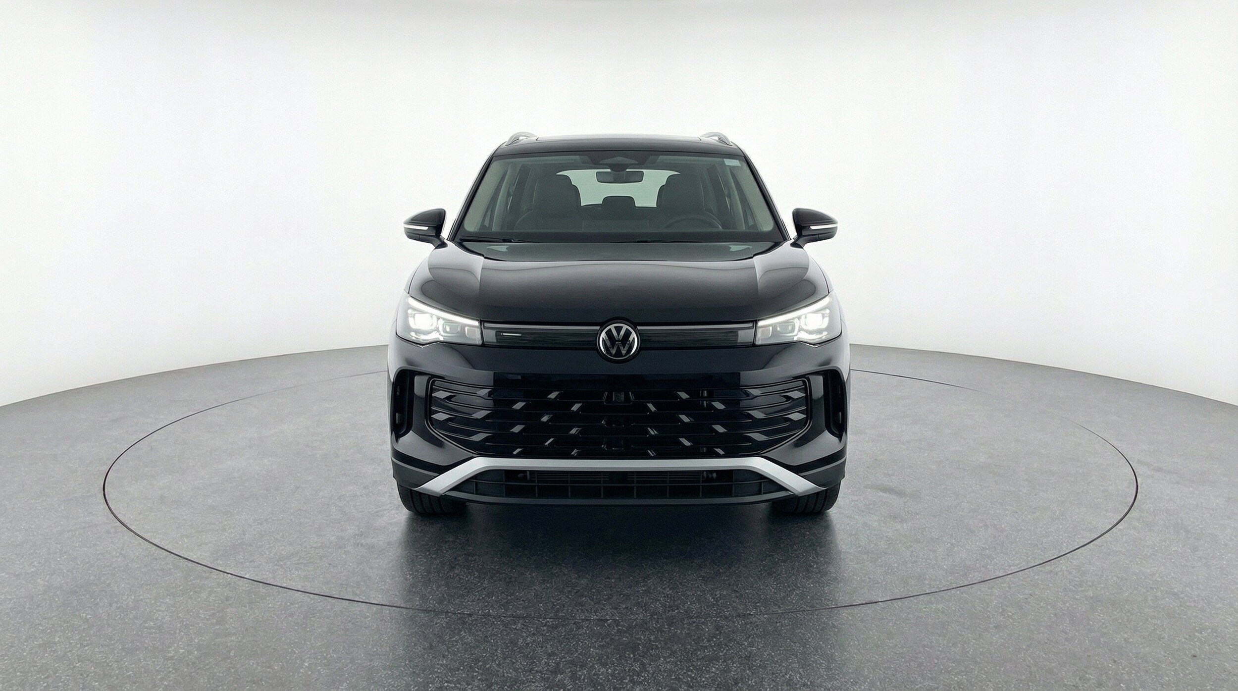 Thumbnail: 2026 Volkswagen Tiguan - 2