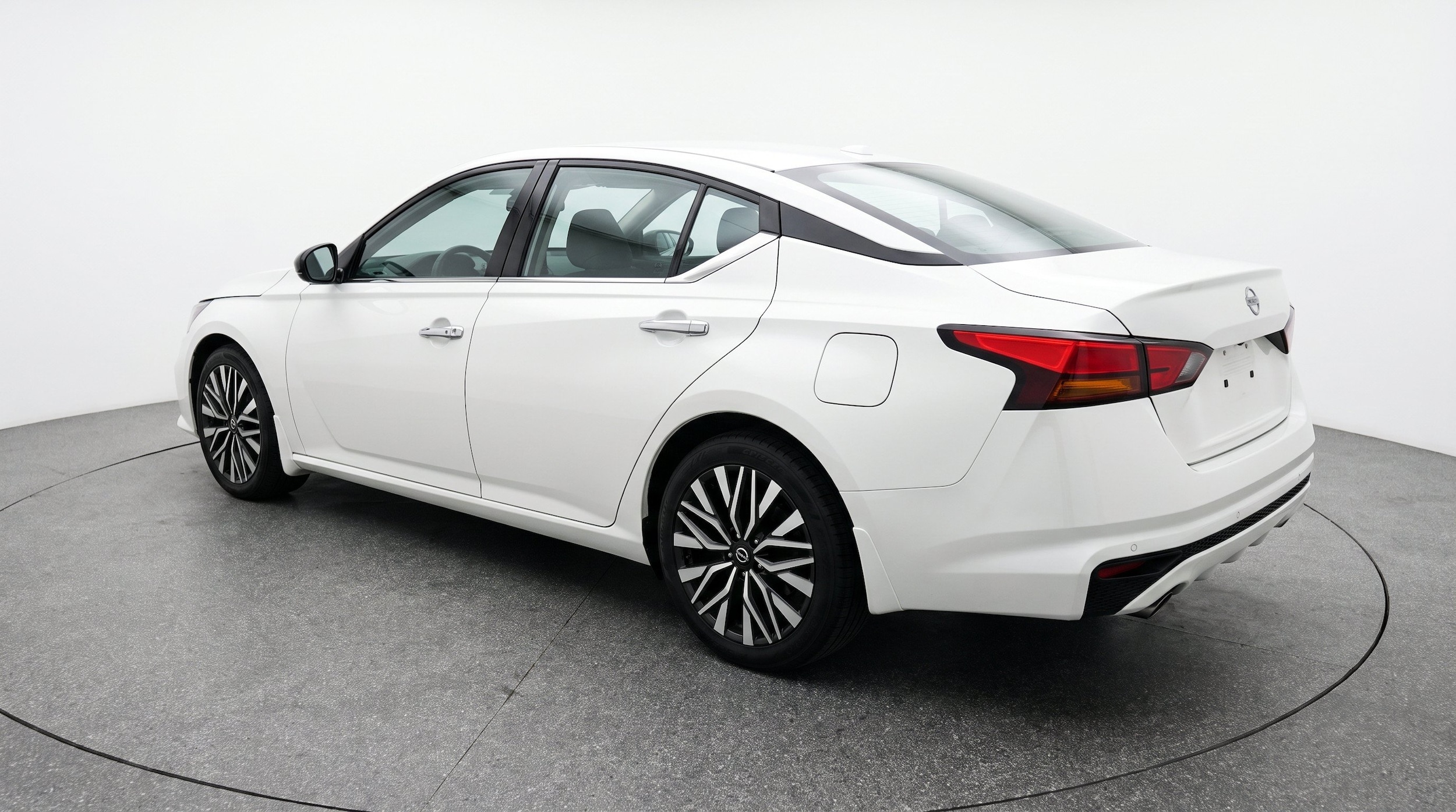 Thumbnail: 2025 Nissan Altima - 6