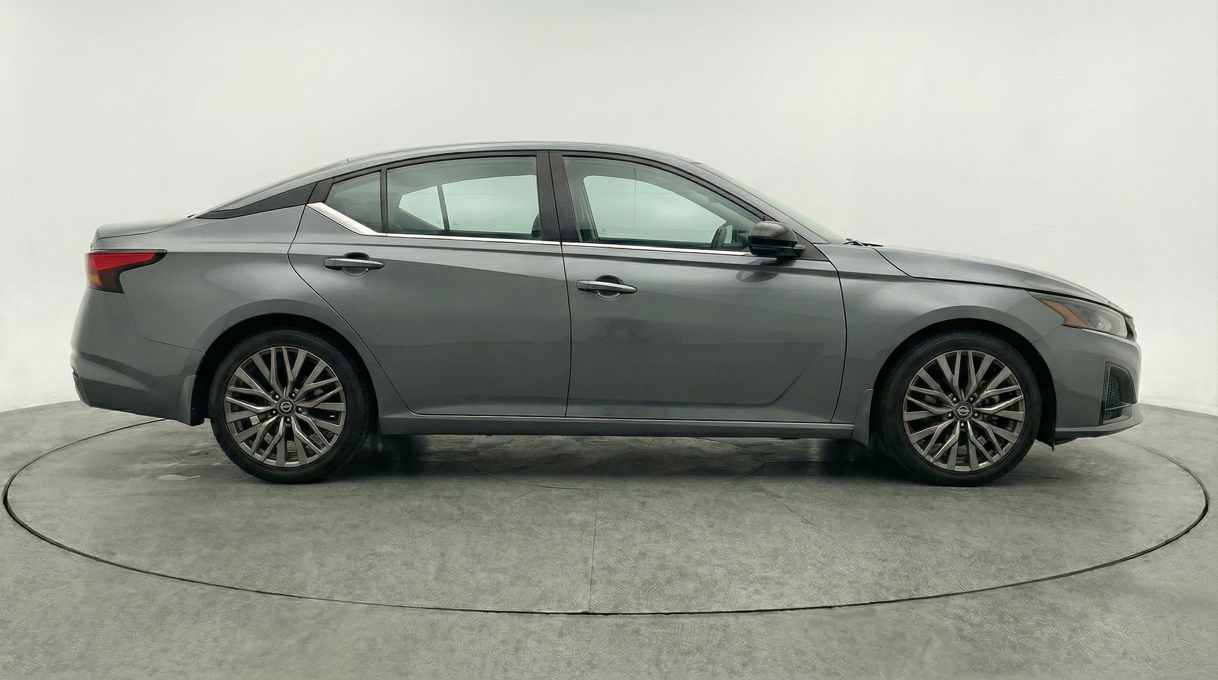 Thumbnail: 2025 Nissan Altima - 8