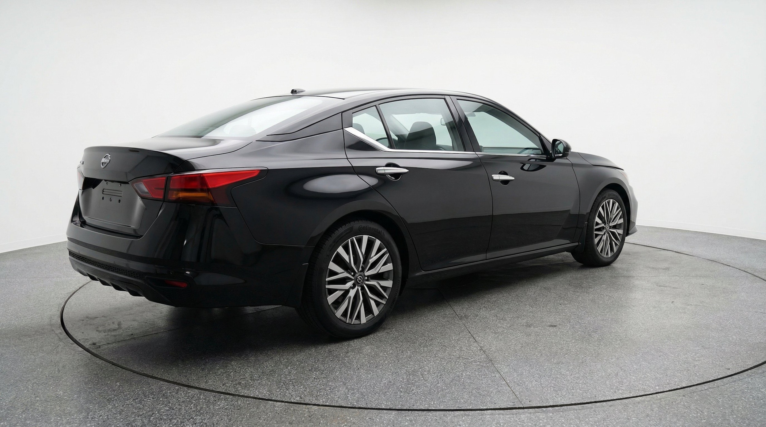 Thumbnail: 2025 Nissan Altima - 9