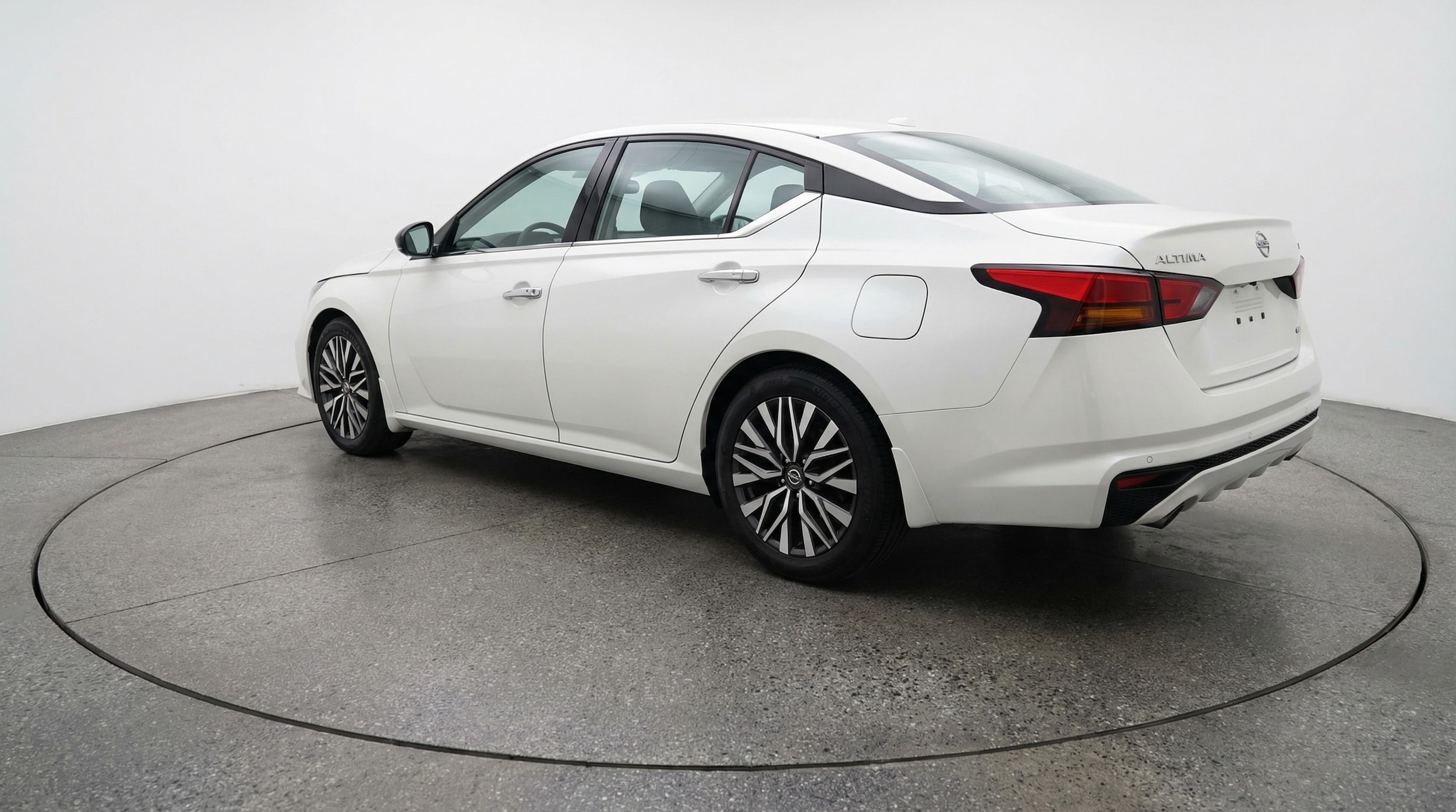 Thumbnail: 2025 Nissan Altima - 5