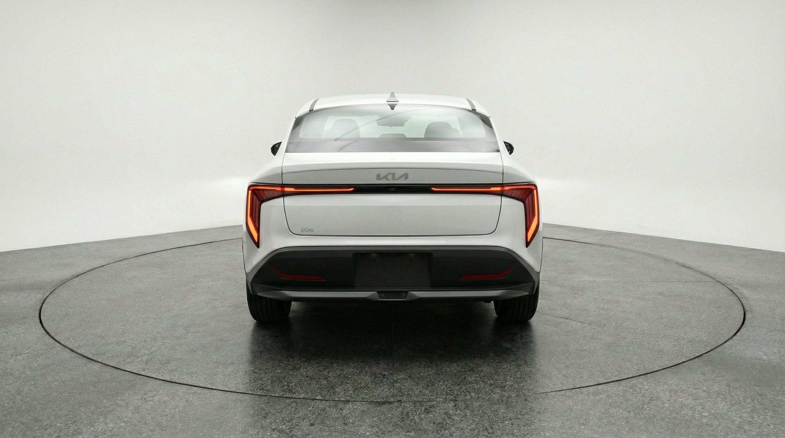 2025 Kia K4 LXS - Photo 7