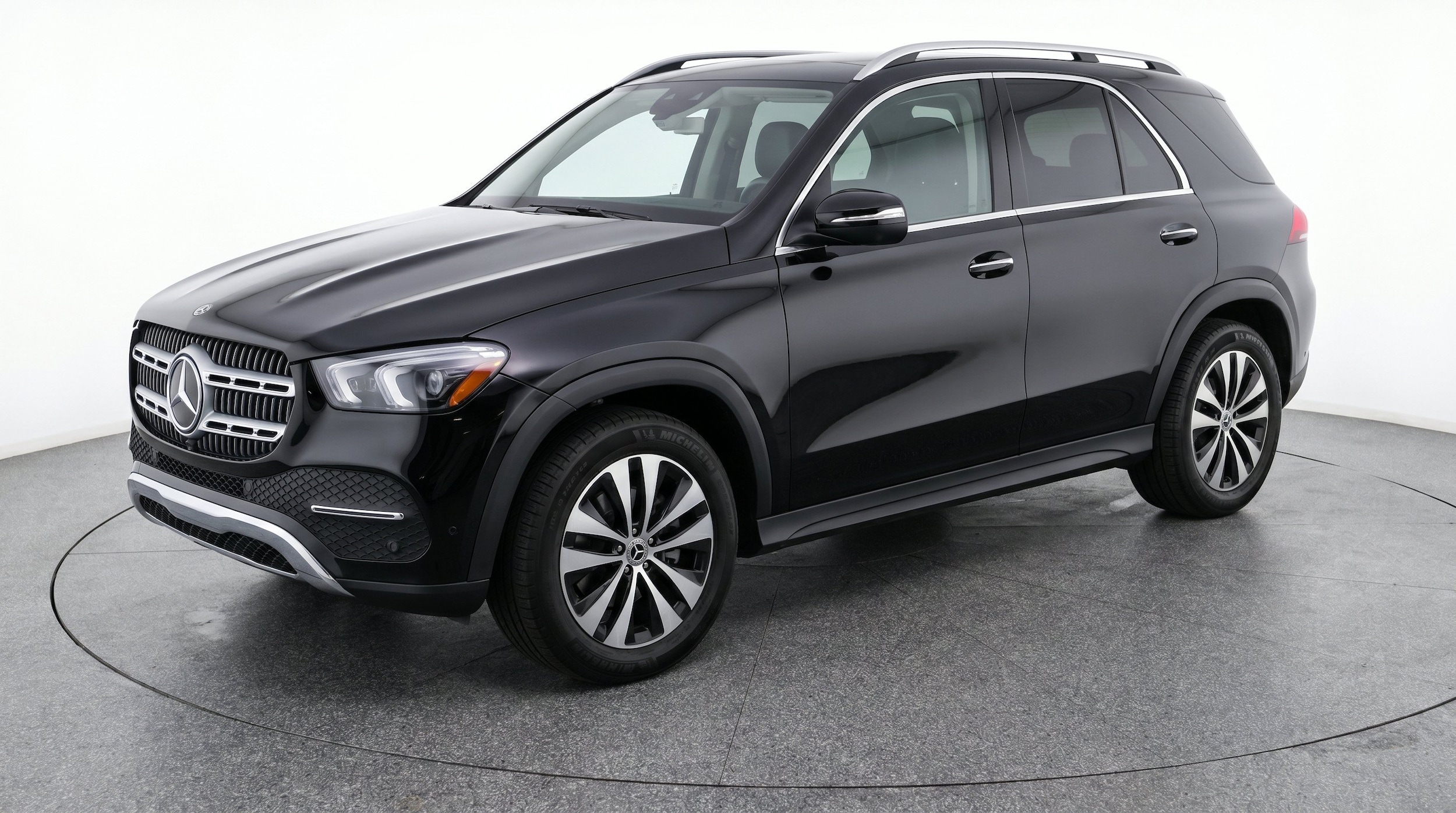 Thumbnail: 2026 Mercedes-Benz GLE - 3