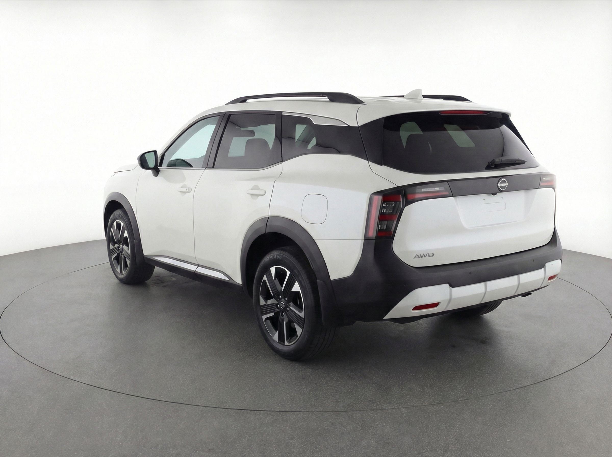 Thumbnail: 2025 Nissan Kicks - 5