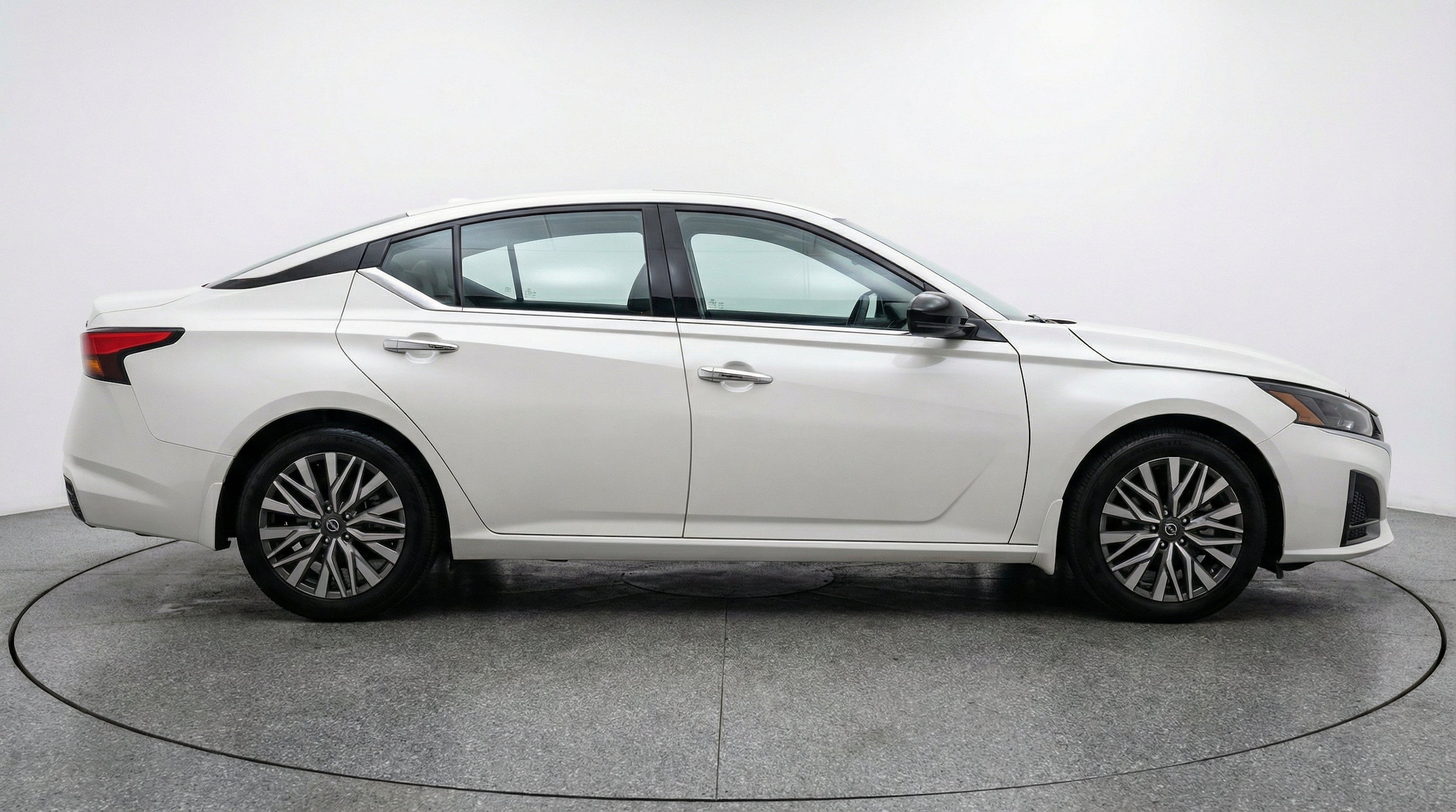 Thumbnail: 2025 Nissan Altima - 11
