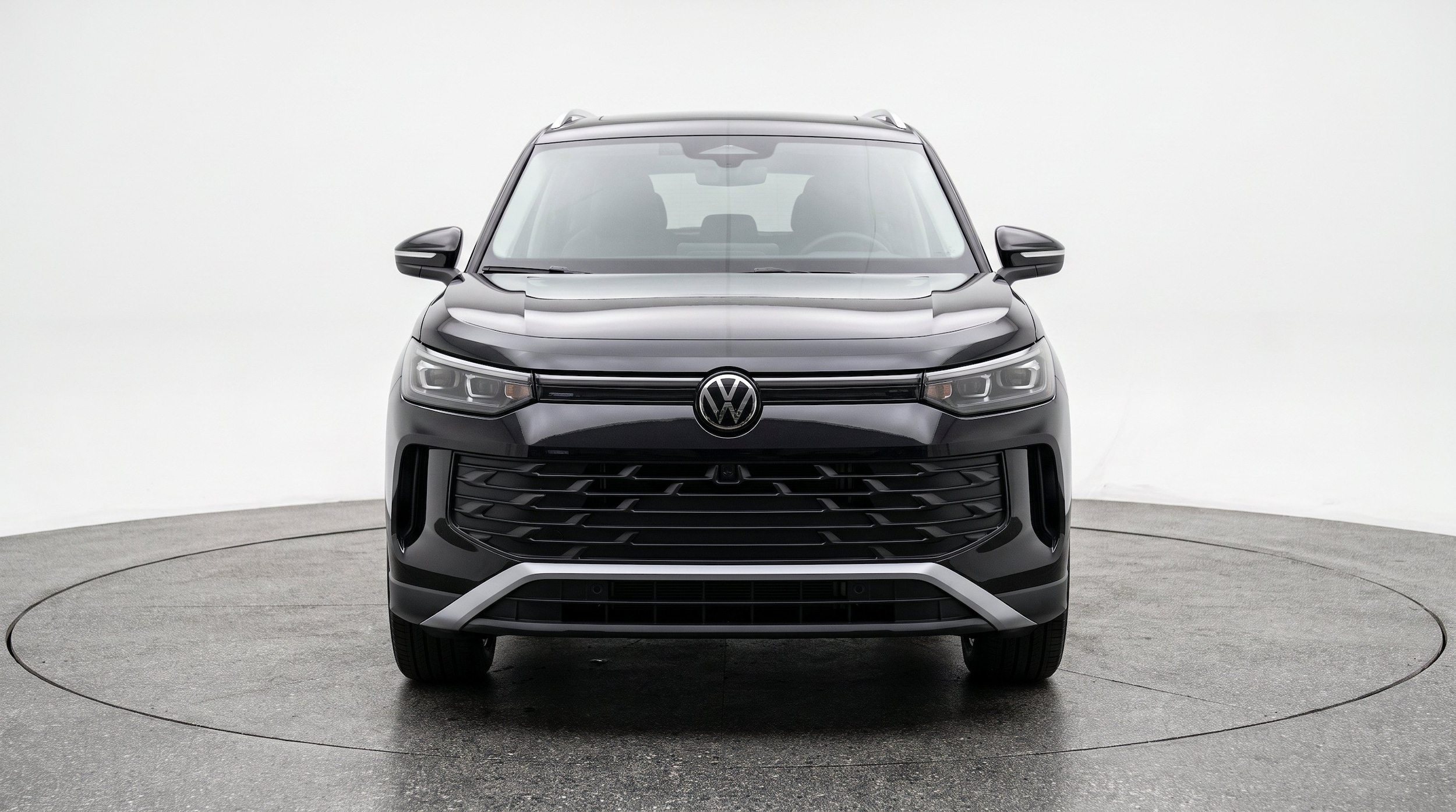 Thumbnail: 2026 Volkswagen Tiguan - 2
