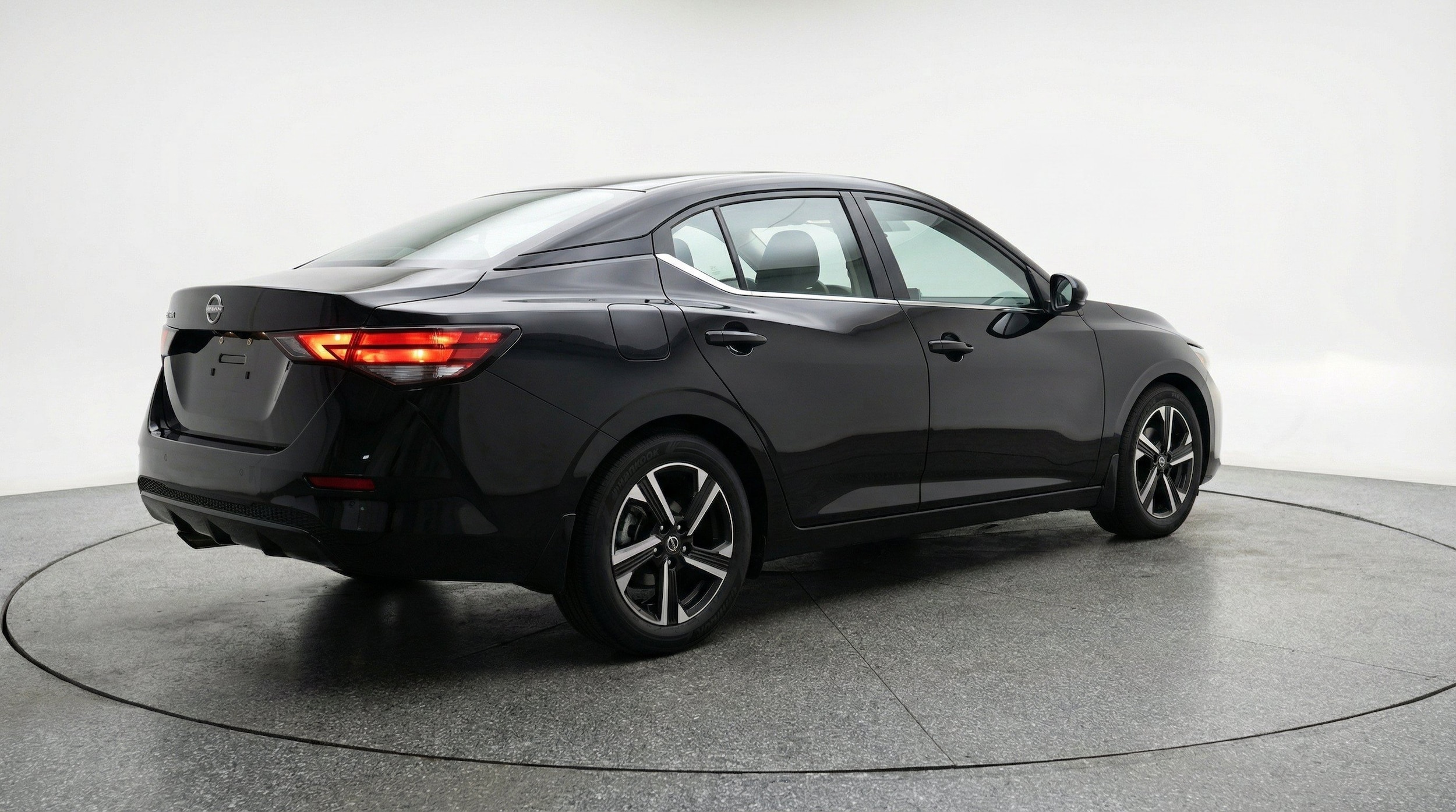 Thumbnail: 2025 Nissan Sentra - 9